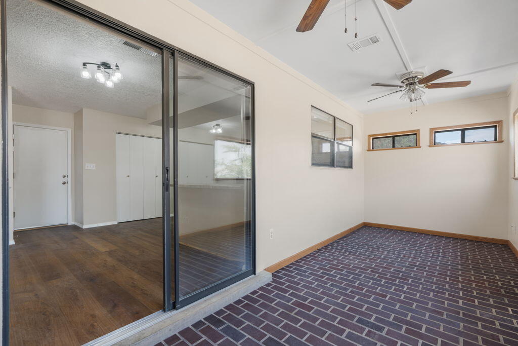 Photo 20 — 4505 Quartz Drive NE