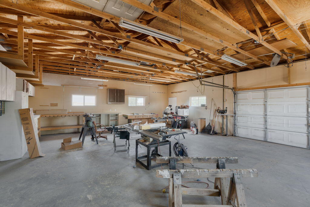 Photo 2 — 4505 Quartz Drive NE
