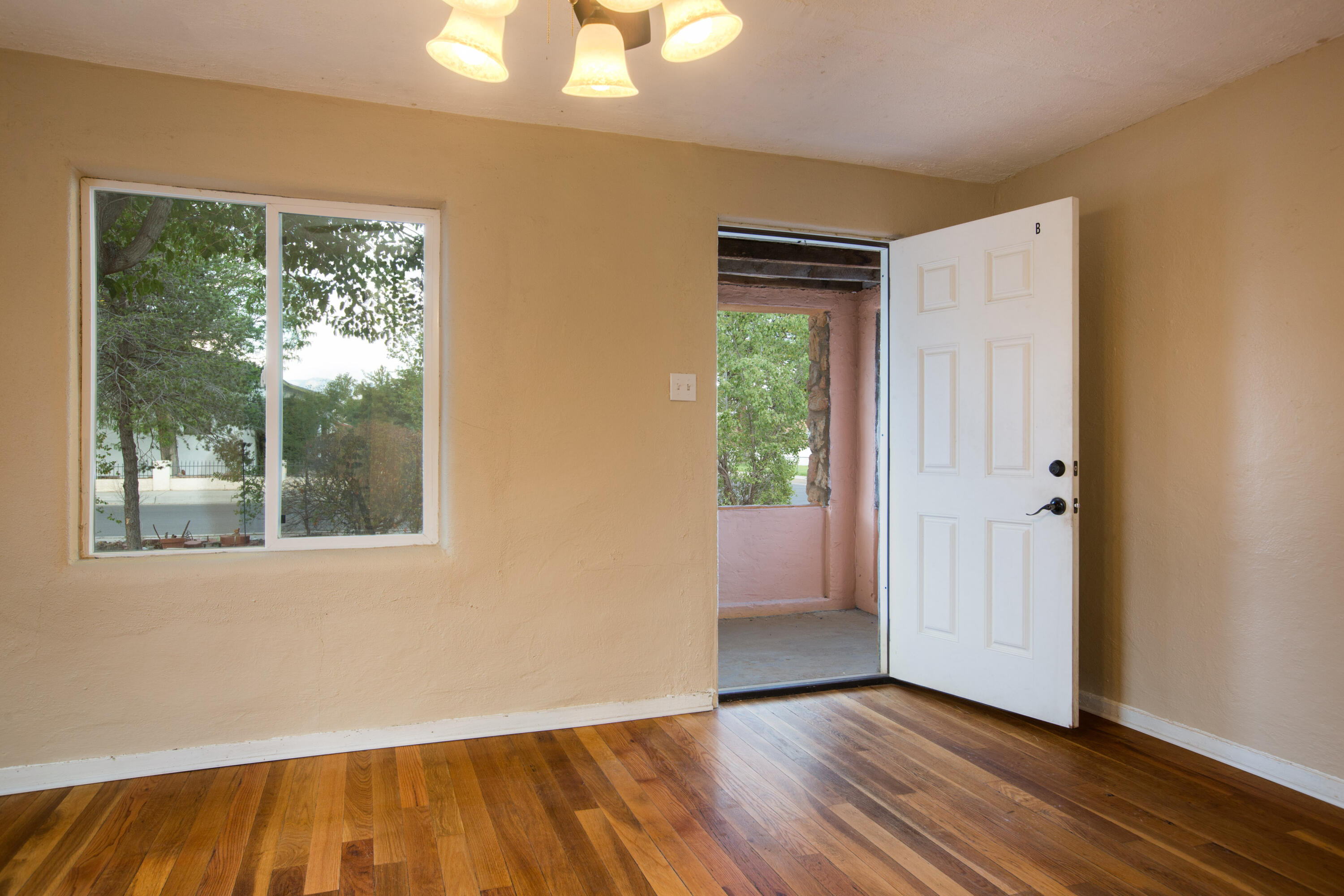 Photo 15 — 5201 Grande Drive NW