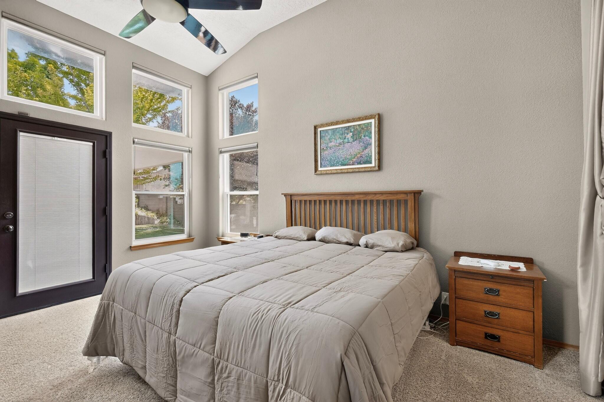 Photo 16 — 6904 Red Sky Road NE