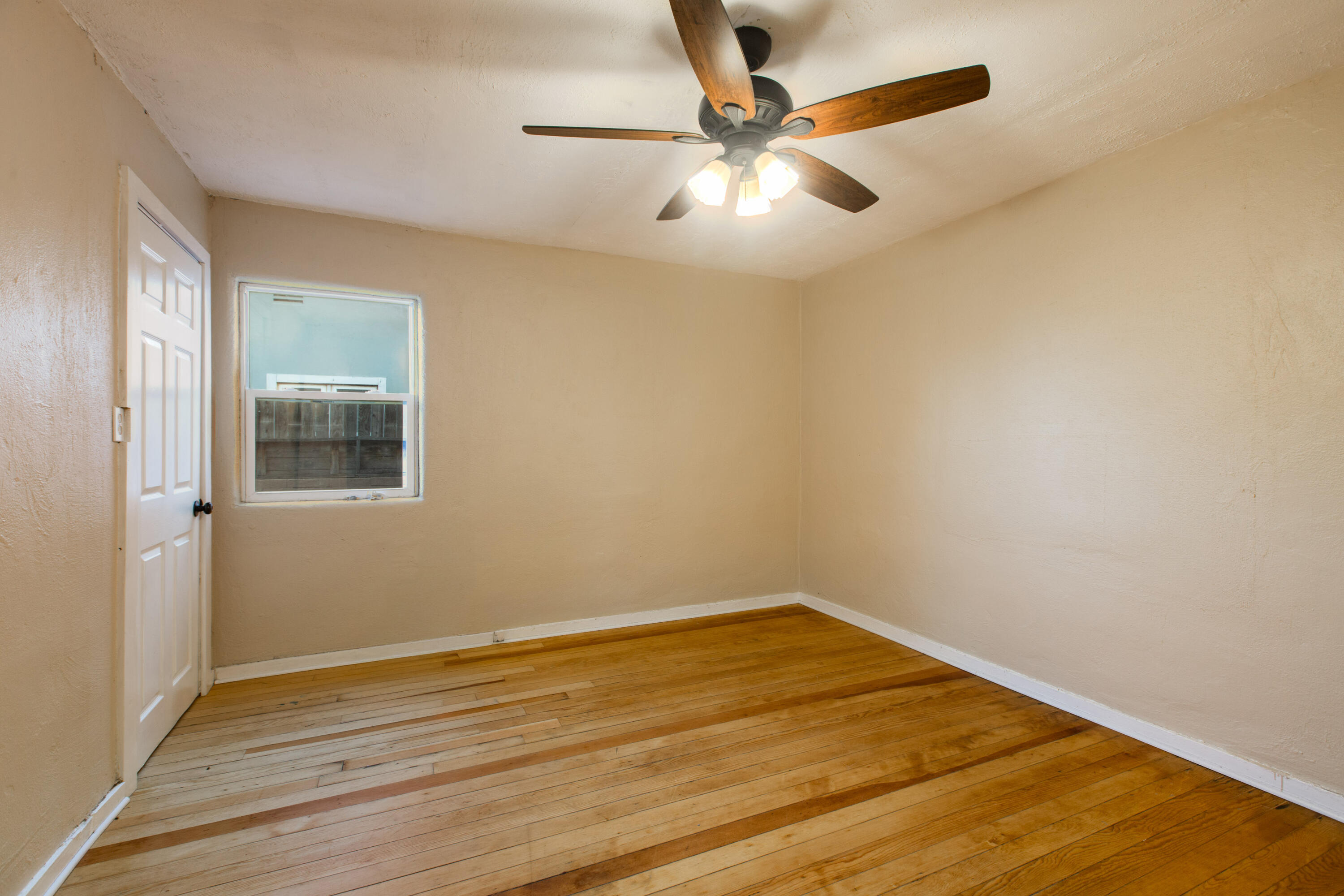 Photo 7 — 5201 Grande Drive NW