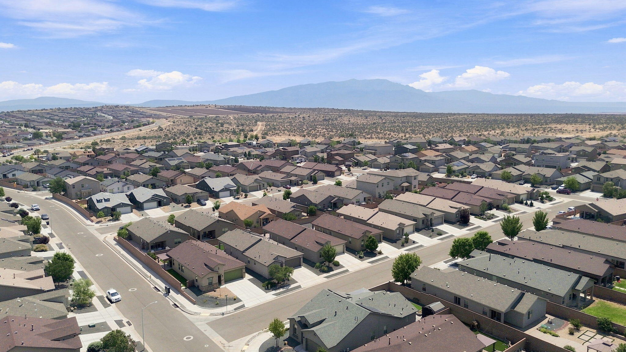 Photo 10 — 6329 Kestrel Drive NE