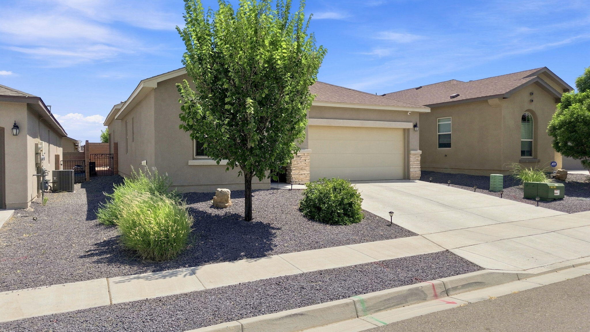 Photo 5 — 6329 Kestrel Drive NE