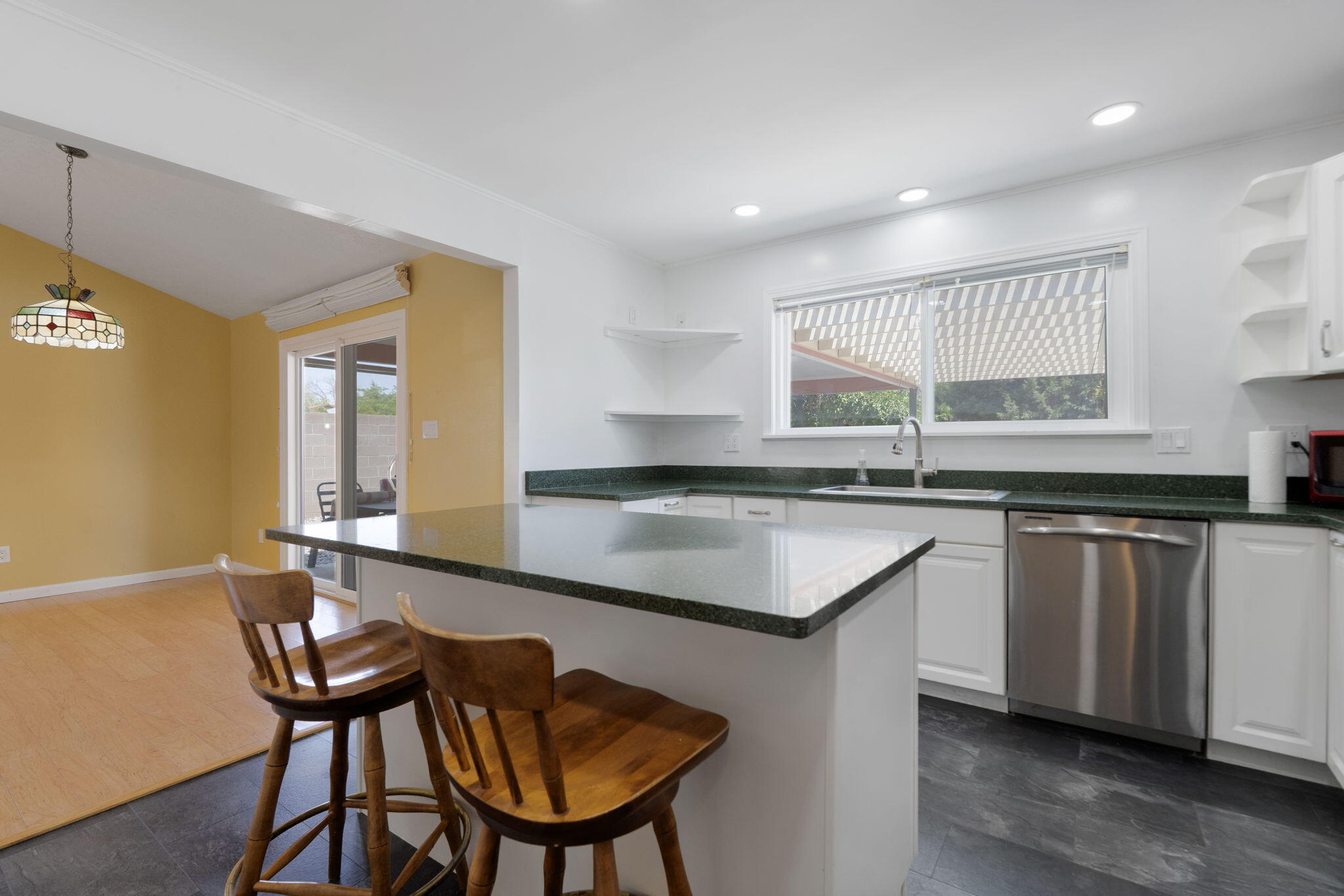Photo 16 — 6351 Crow Road NE