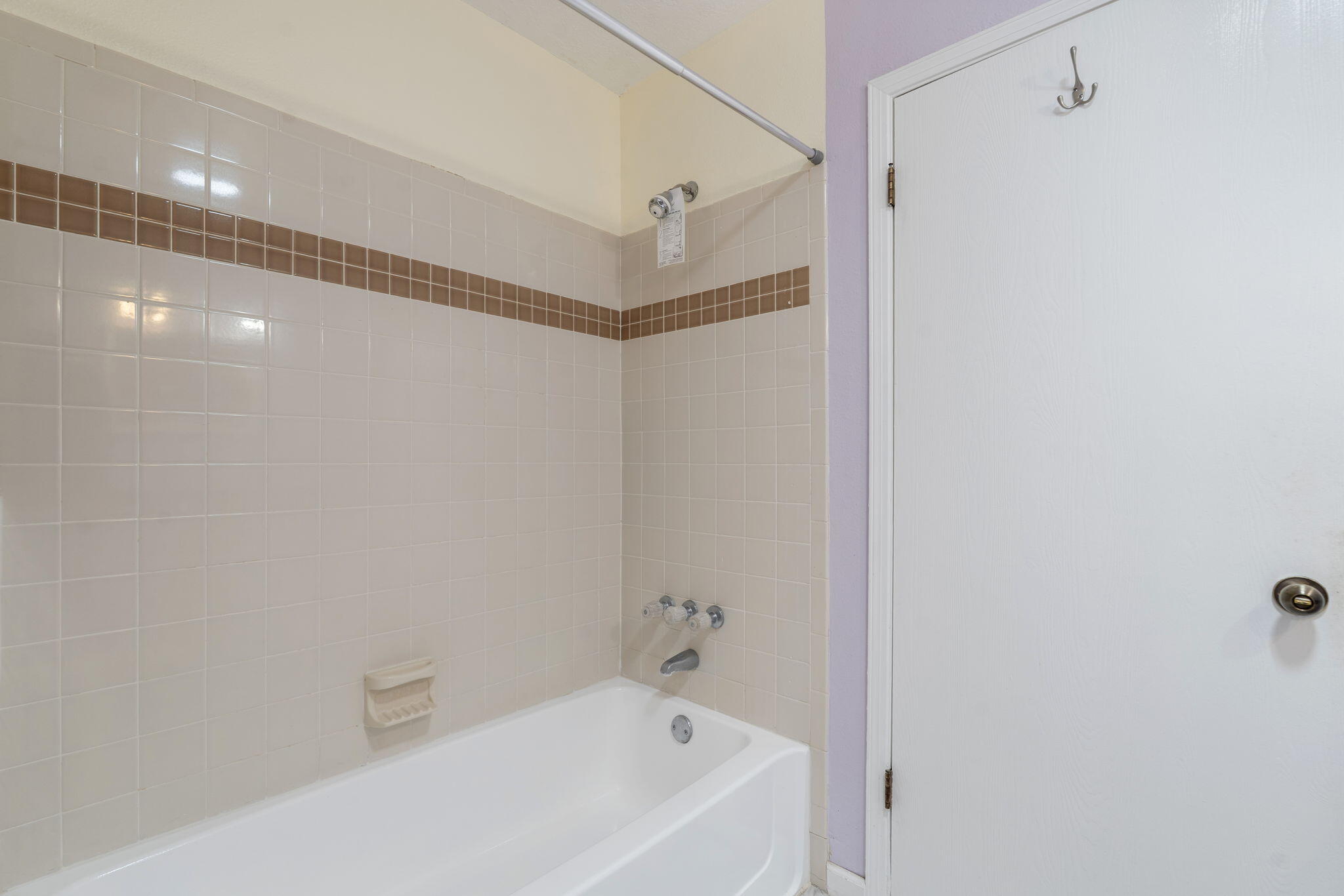 Photo 20 — 6351 Crow Road NE