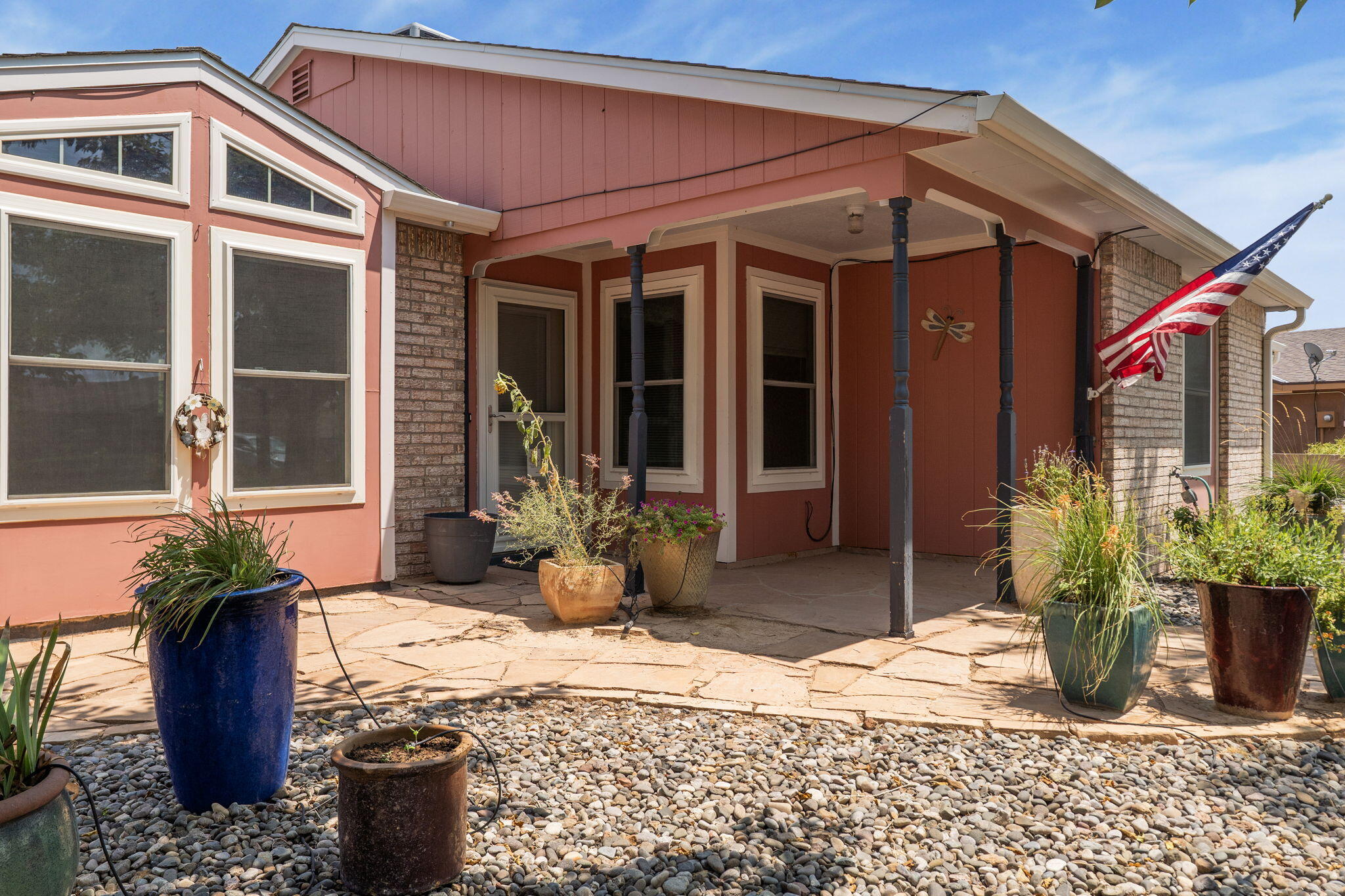 Photo 5 — 6351 Crow Road NE
