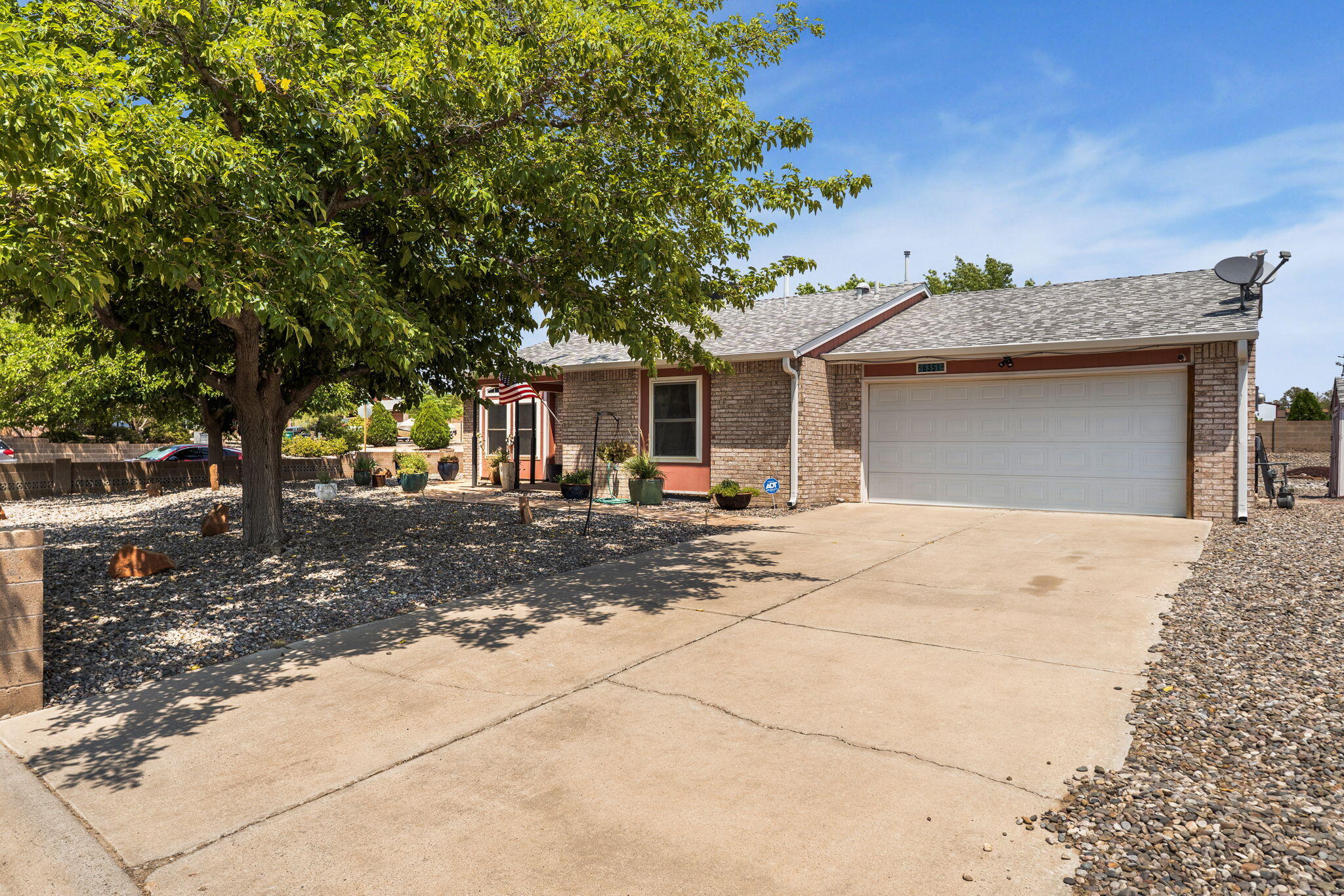 Photo 9 — 6351 Crow Road NE
