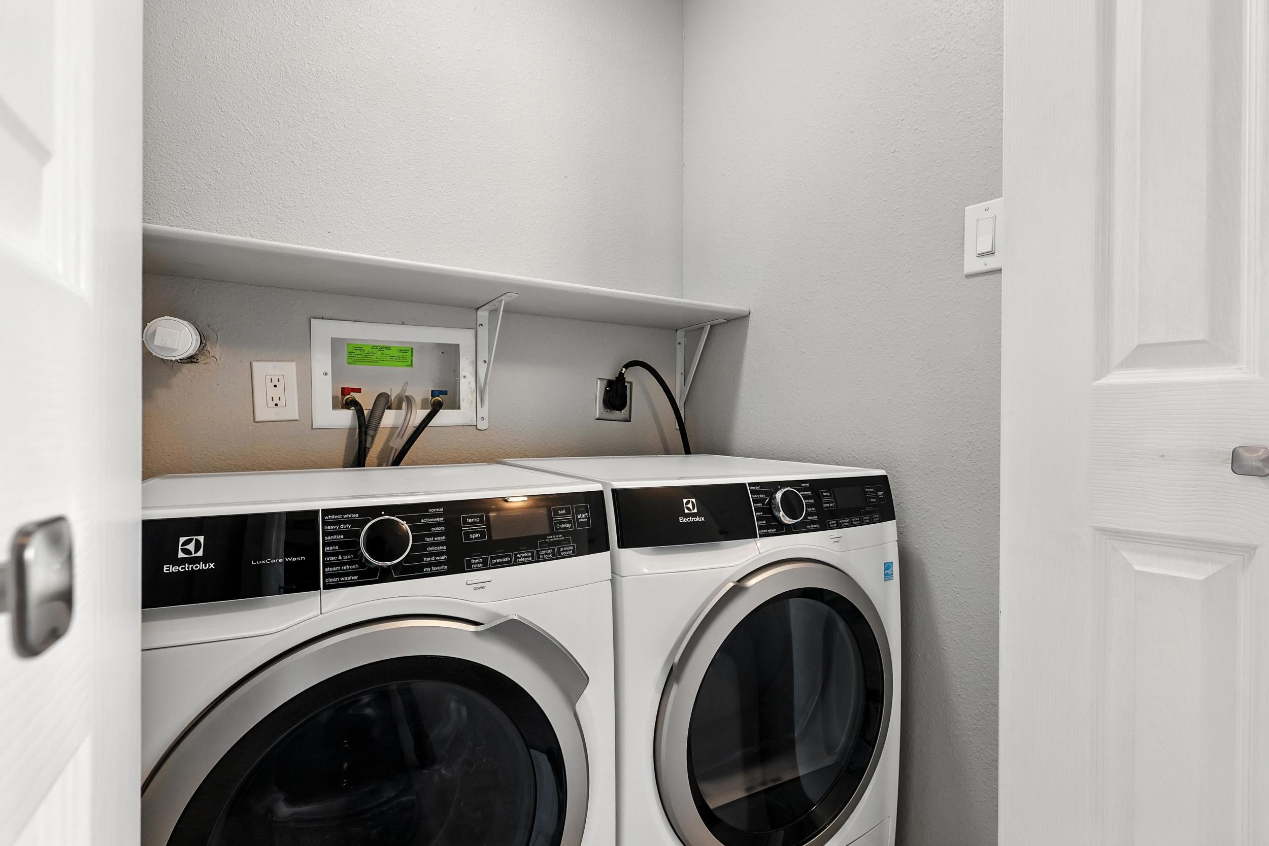 Photo 6 — 219 Central Avenue NW 306