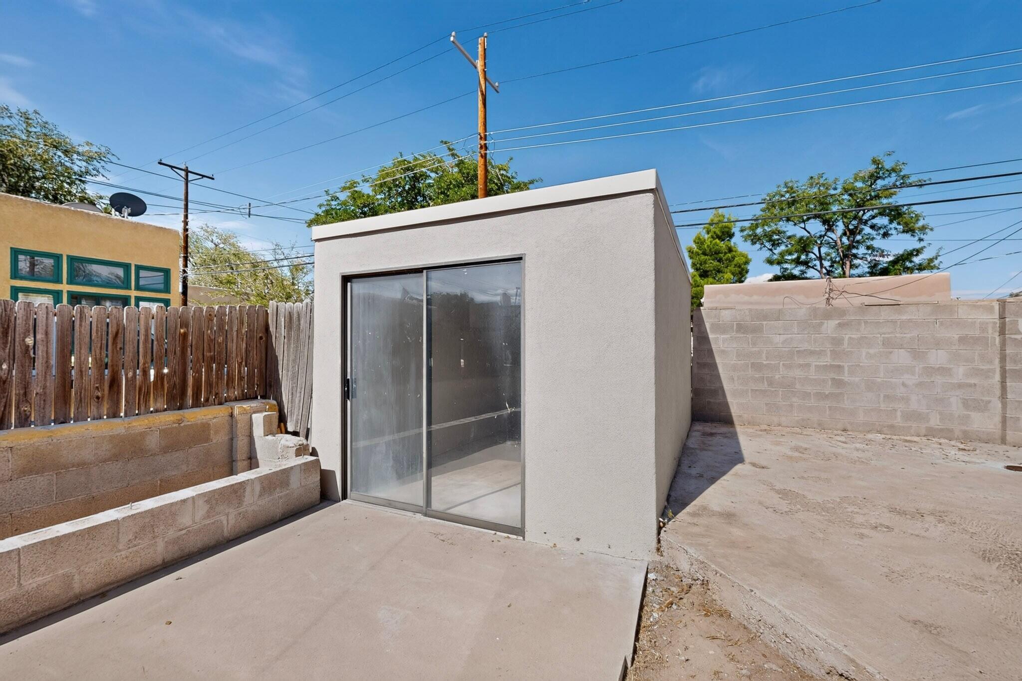 Photo 7 — 413 Princeton Drive SE