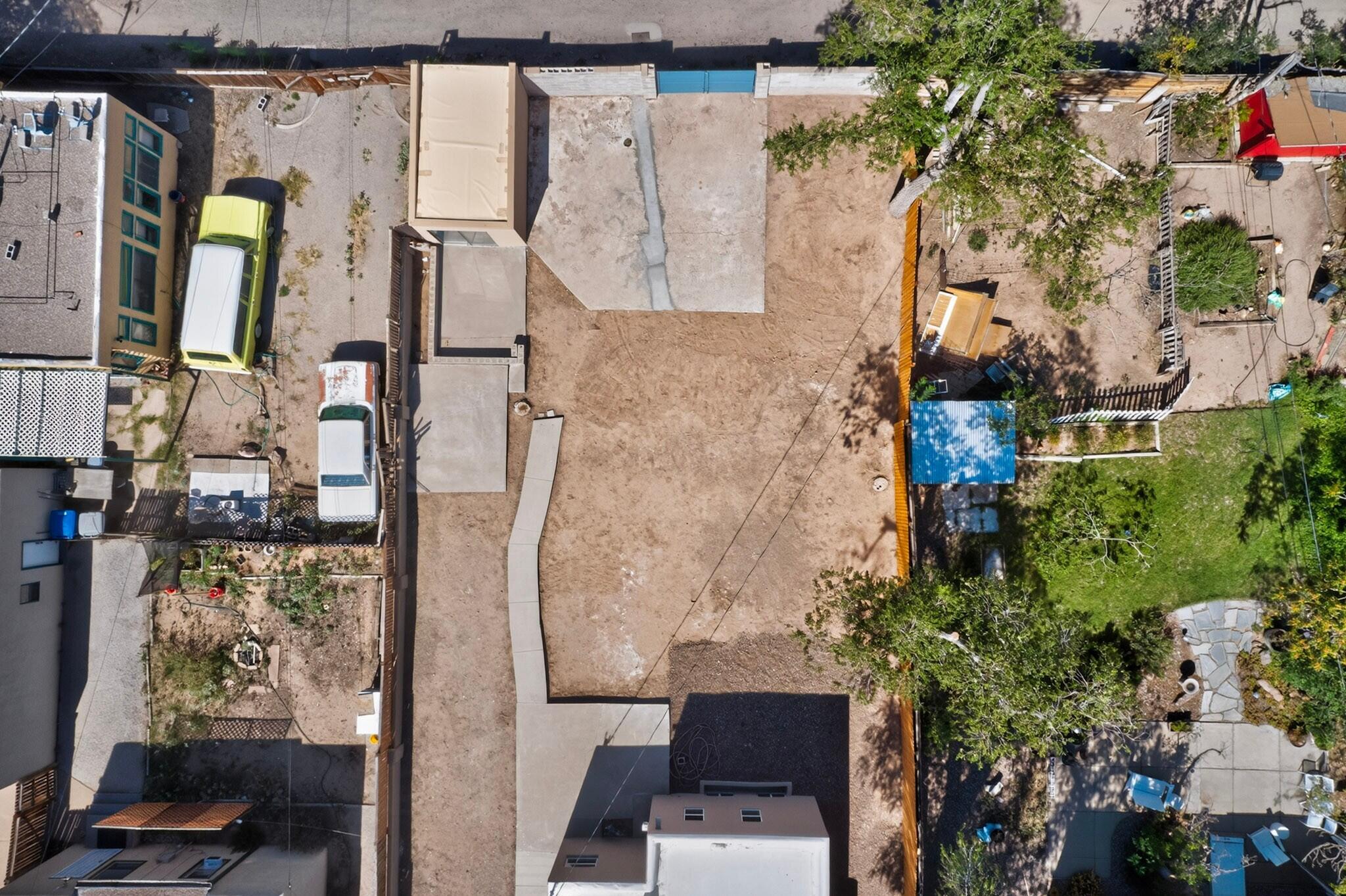 Photo 11 — 413 Princeton Drive SE