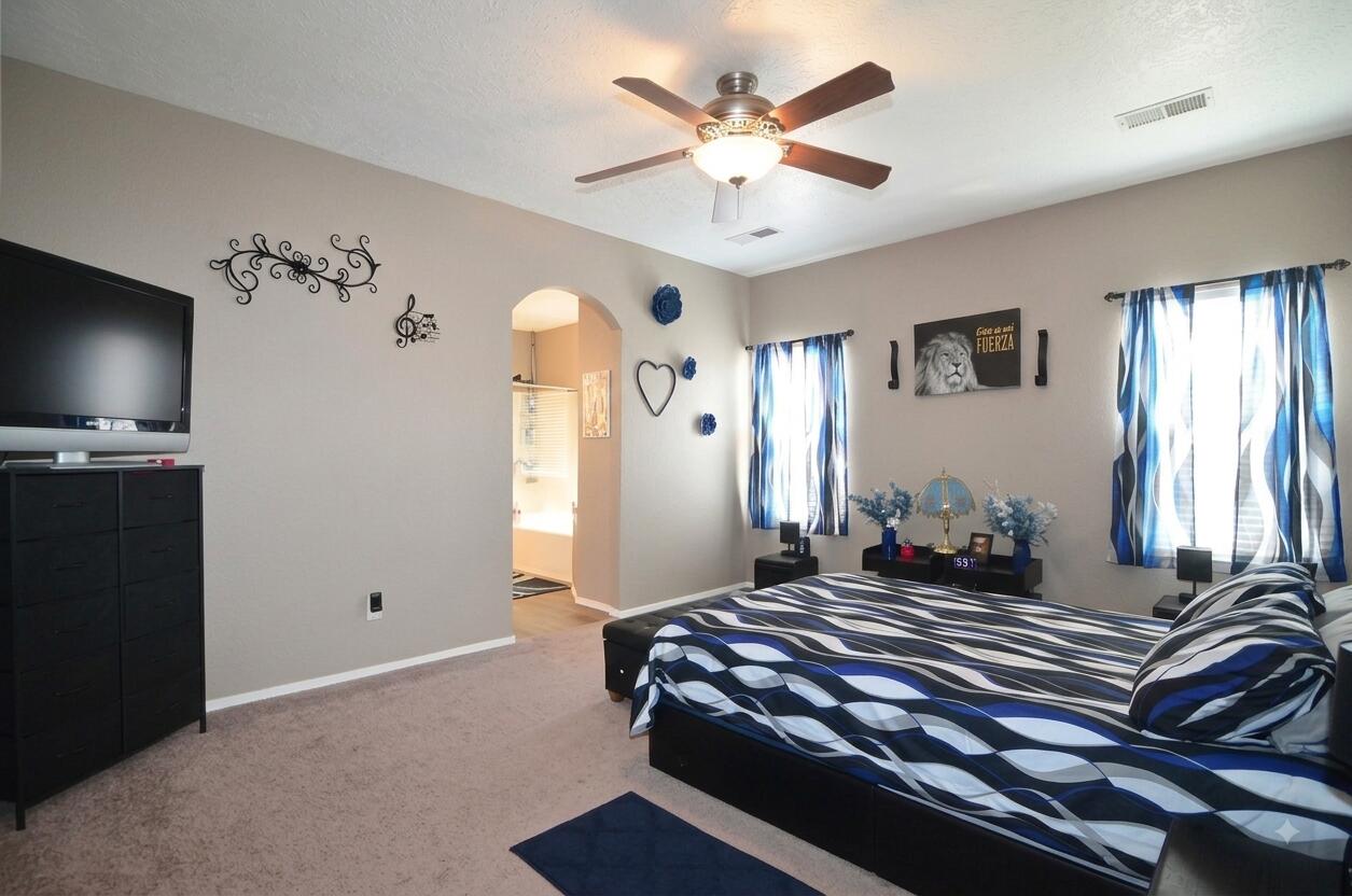 Photo 9 — 5443 Reserve Court NE