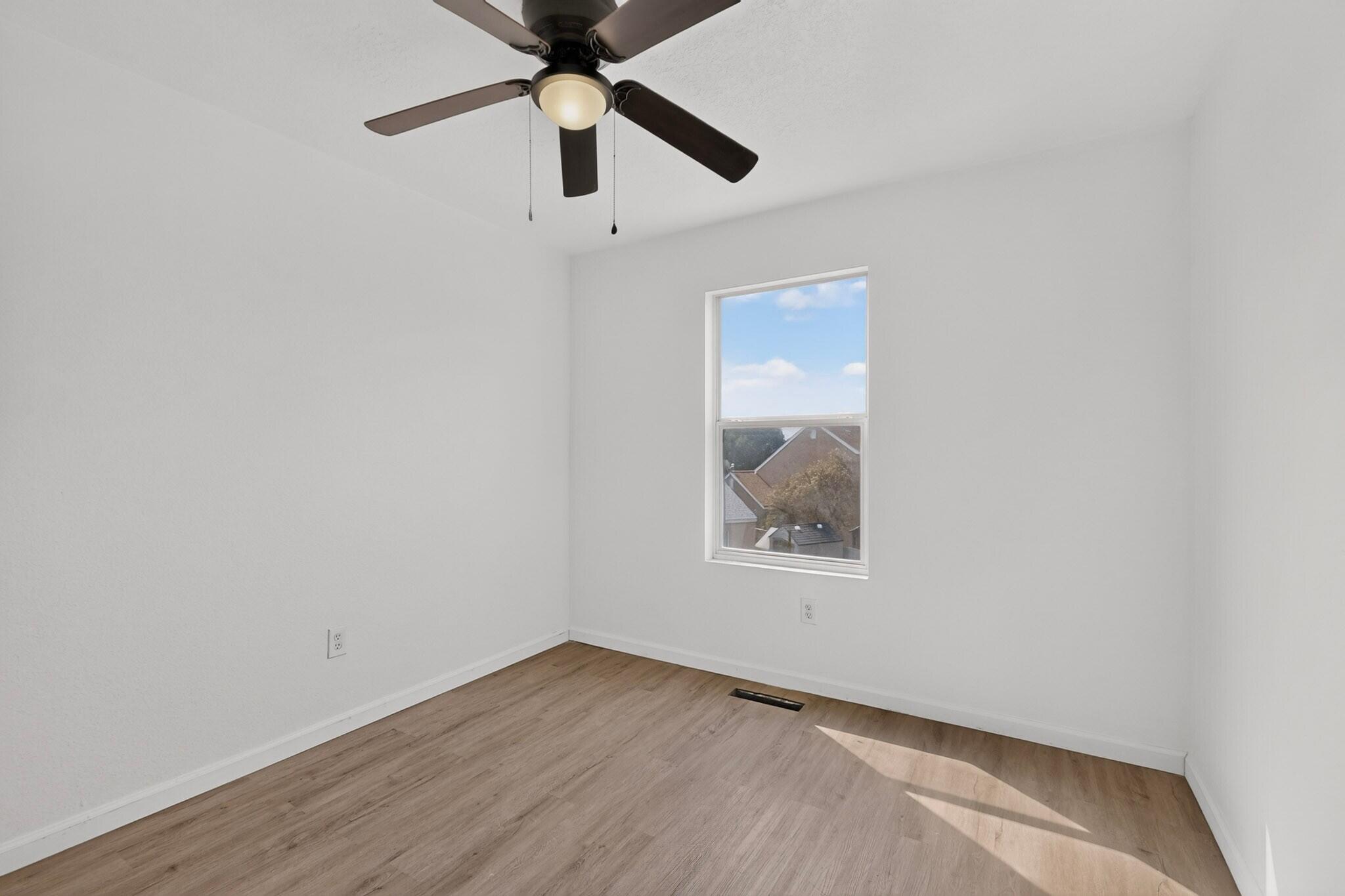 Photo 18 — 4110 Logan Road NW