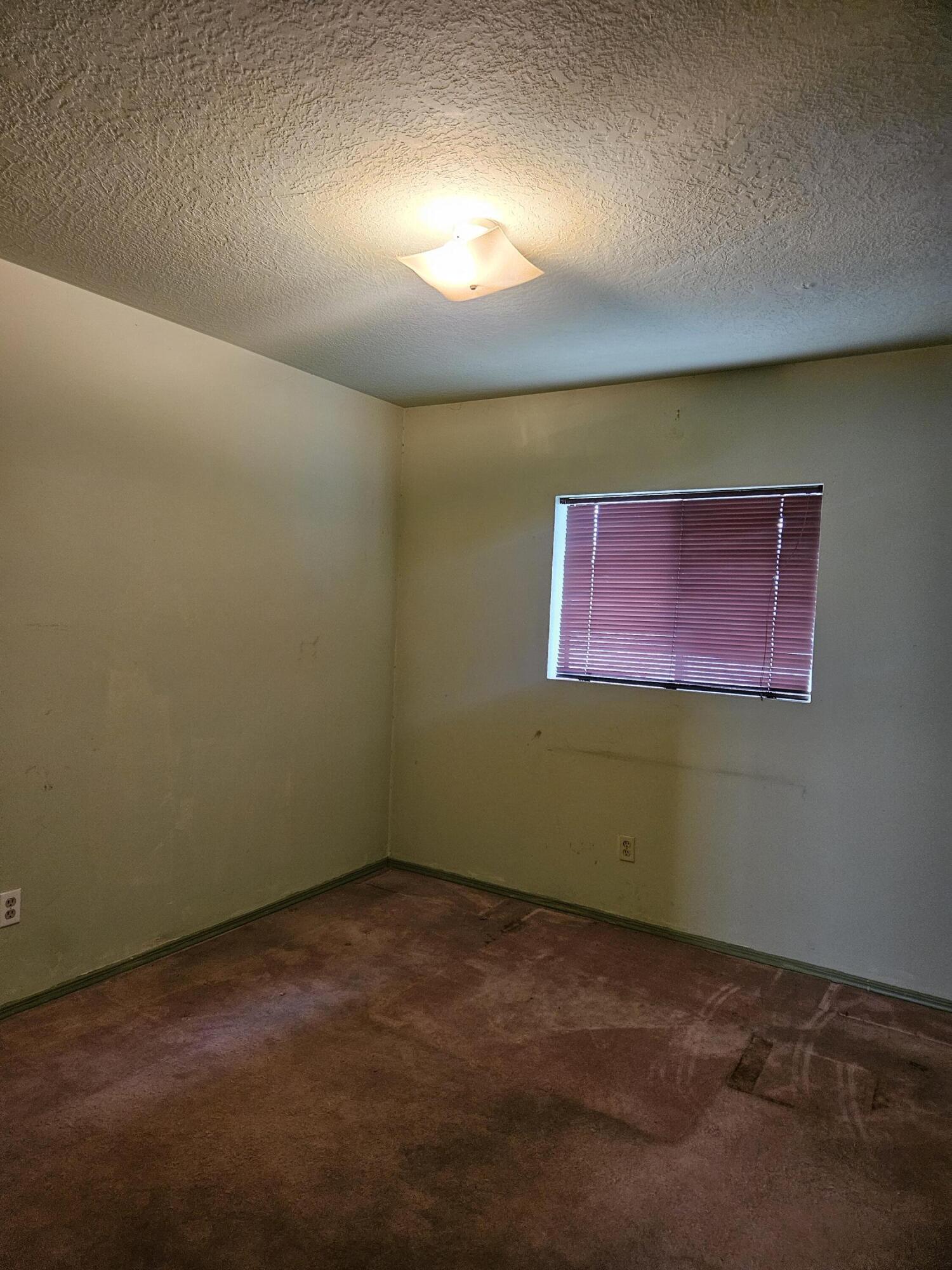 Photo 8 — 921 Impala Drive