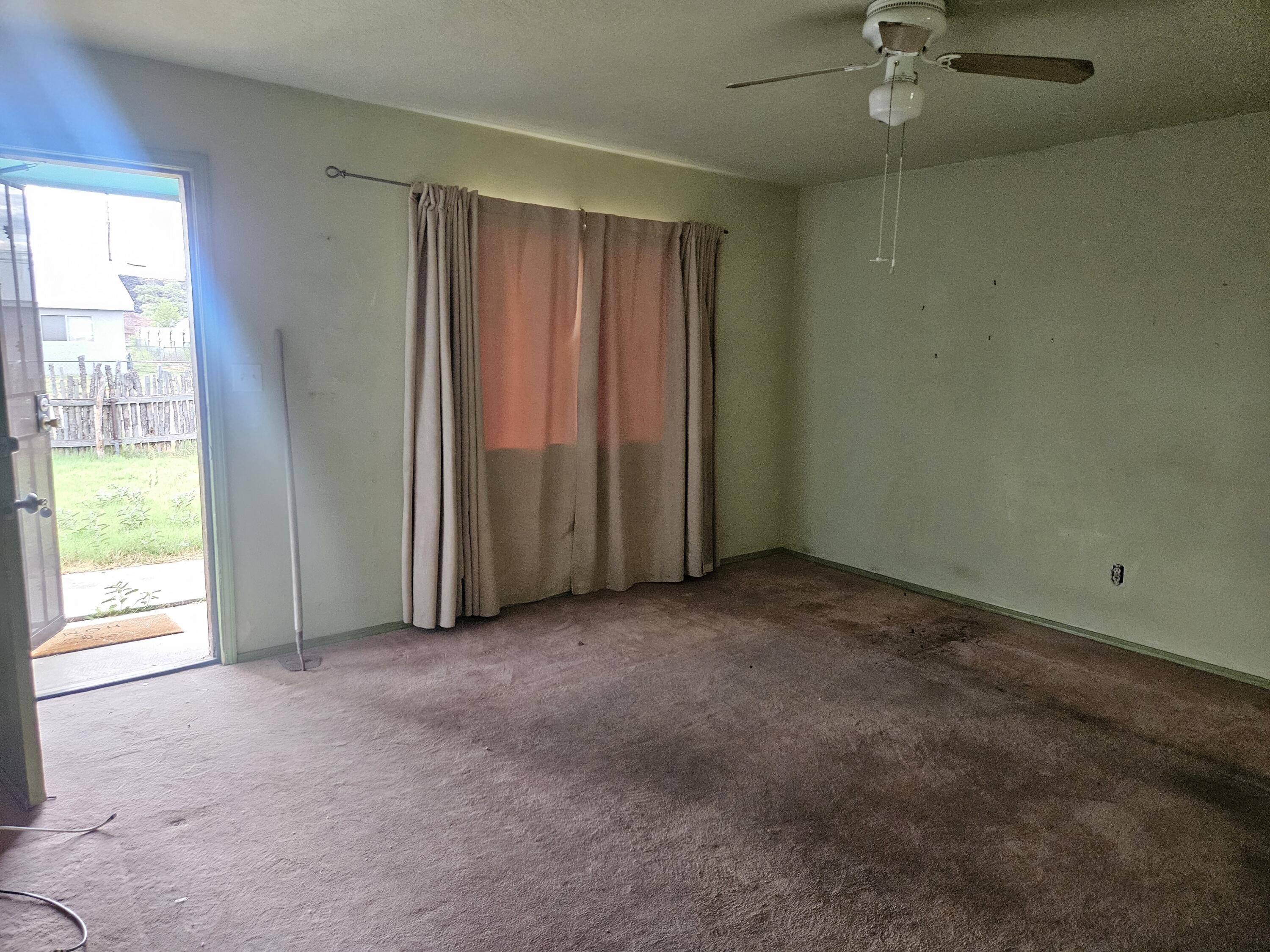 Photo 15 — 921 Impala Drive