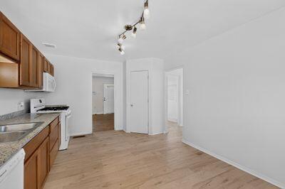Photo 20 — 705 Palomas Drive SE