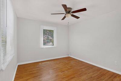 Photo 14 — 705 Palomas Drive SE