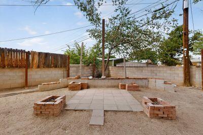 Photo 3 — 705 Palomas Drive SE