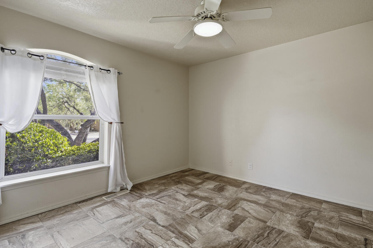 Photo 6 — 7205 Quail Springs Place NE