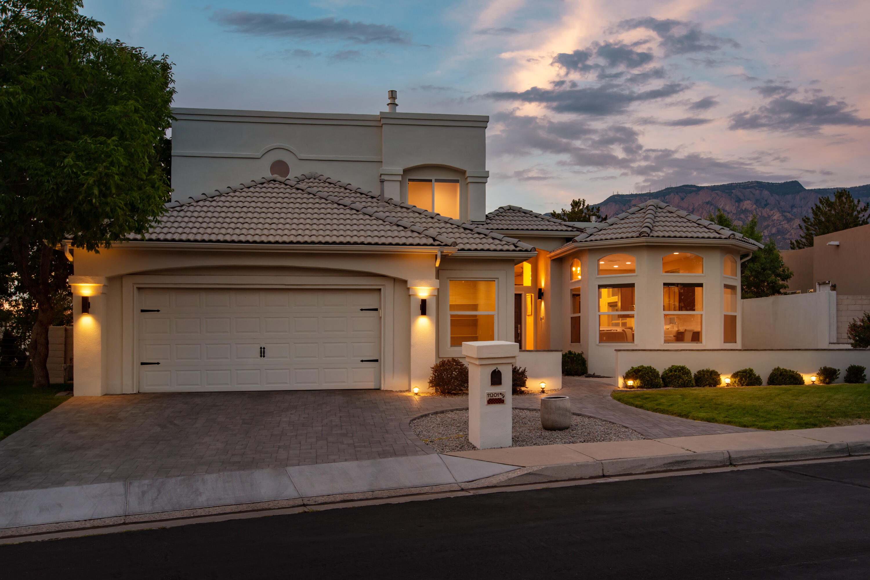 11201 Spyglass Hill Lane NE