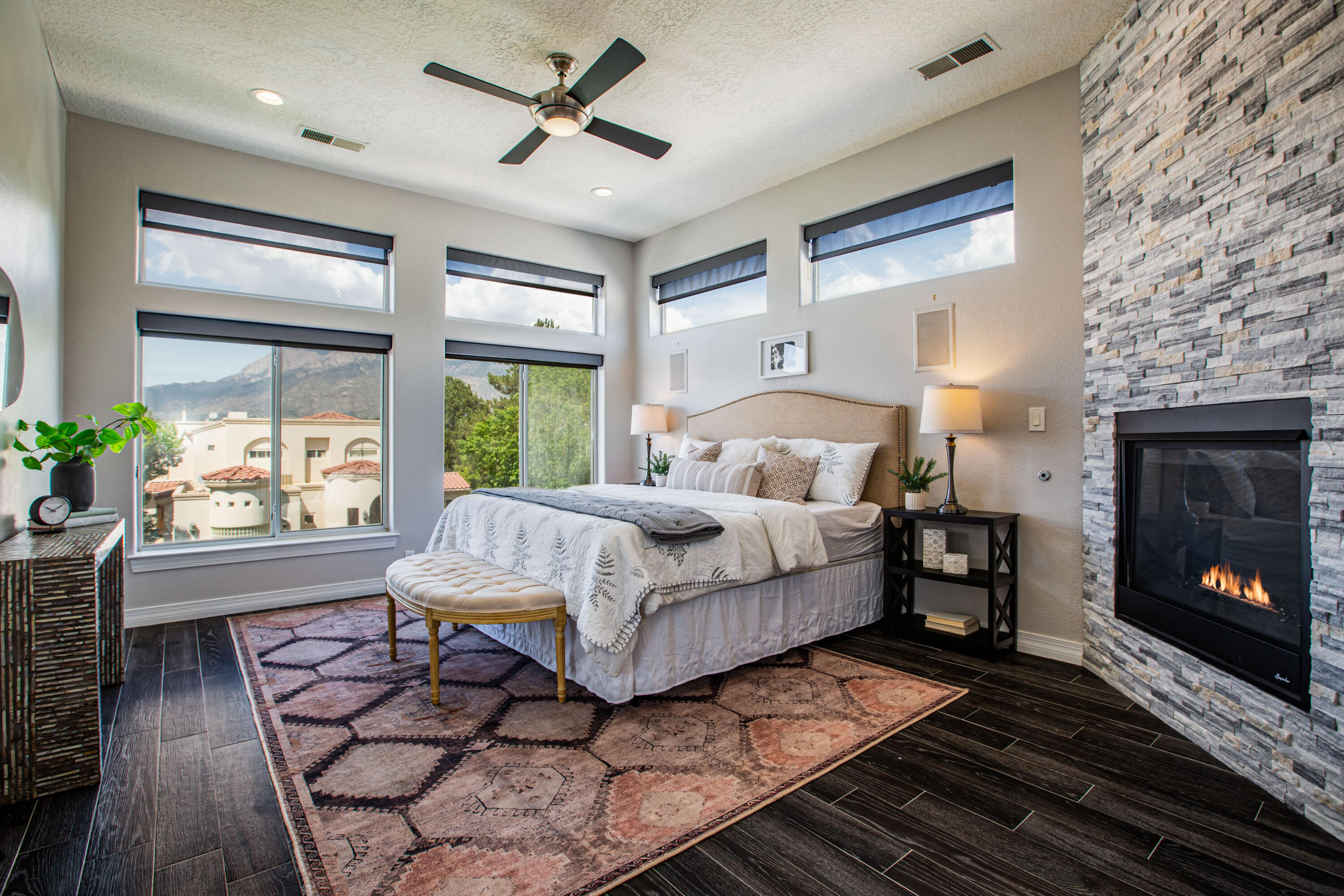 Photo 19 — 11201 Spyglass Hill Lane NE