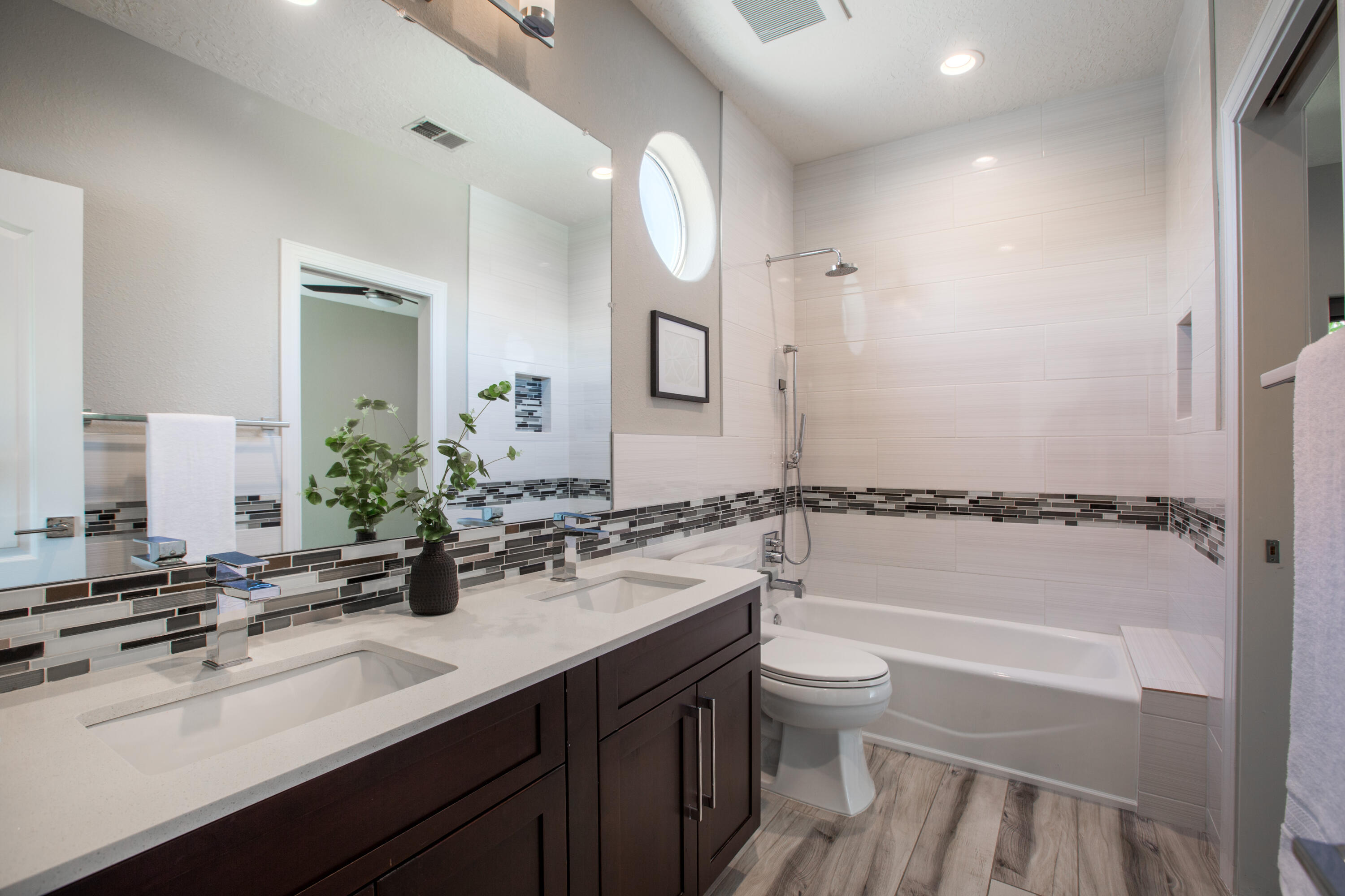 Photo 11 — 11201 Spyglass Hill Lane NE