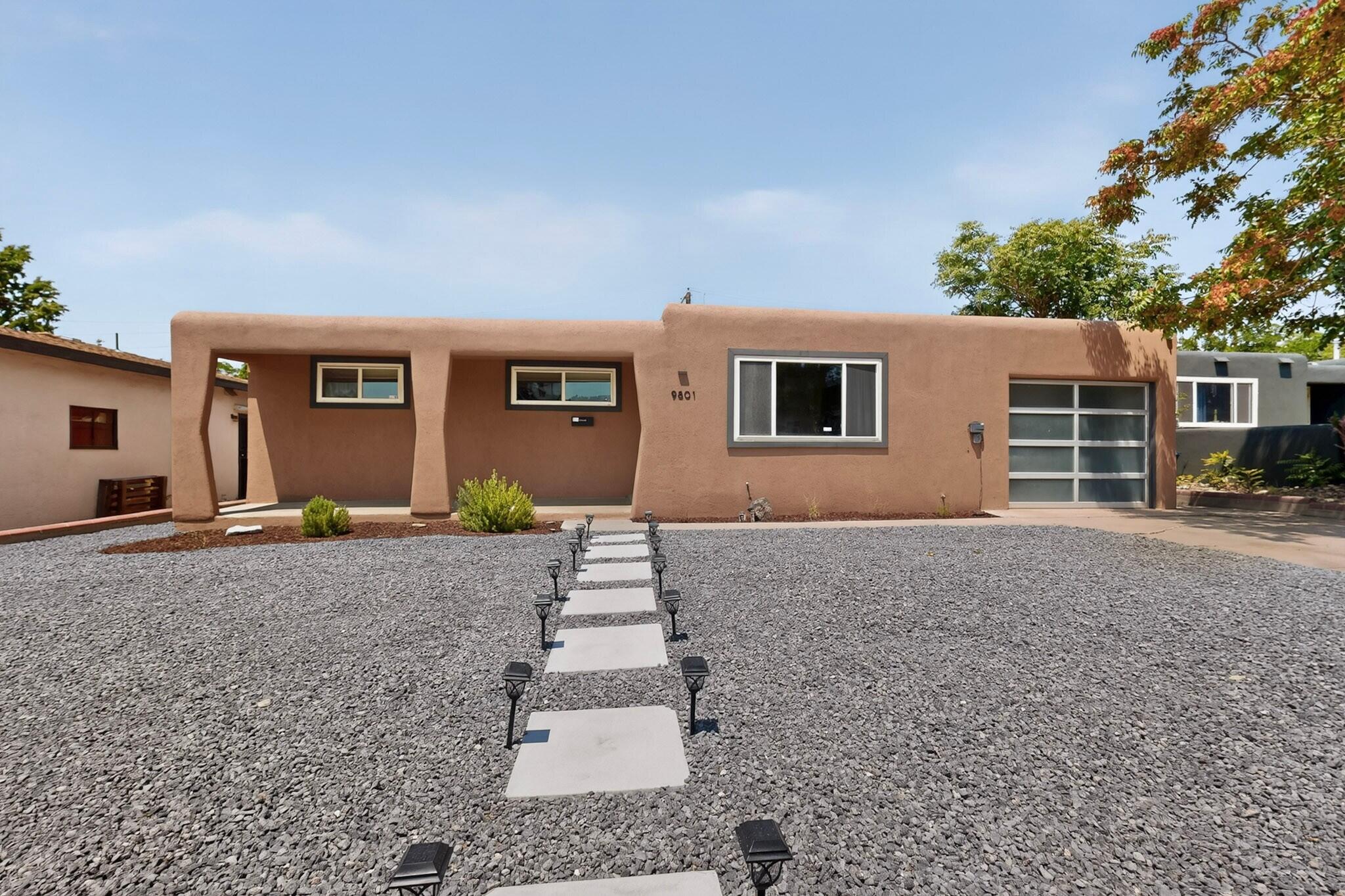 Photo 16 — 9801 Chapala Drive NE