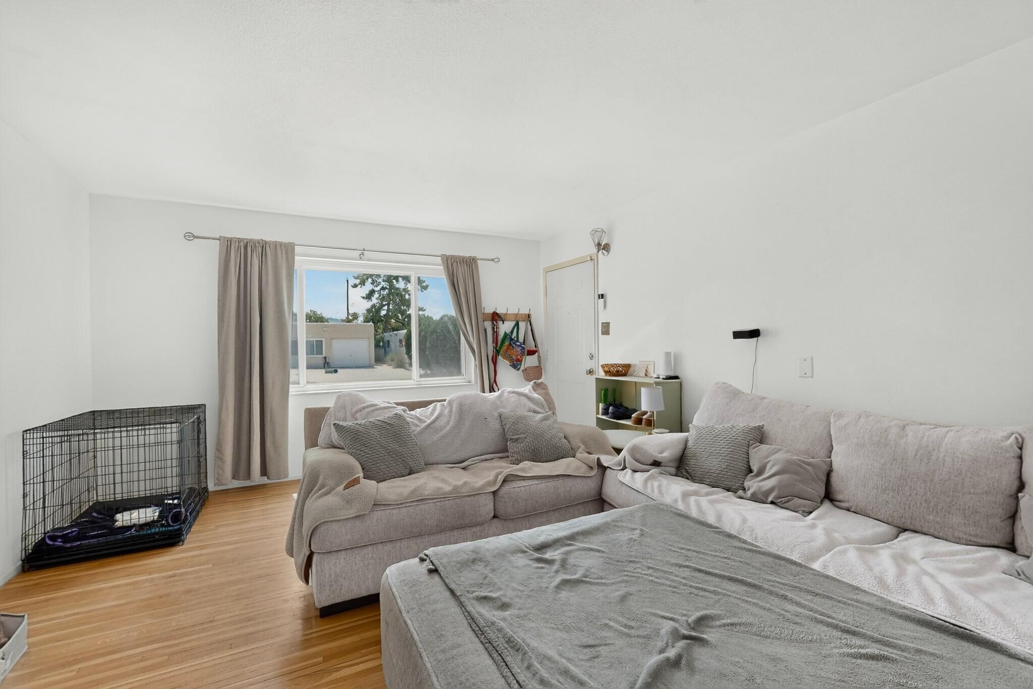 Photo 14 — 9801 Chapala Drive NE