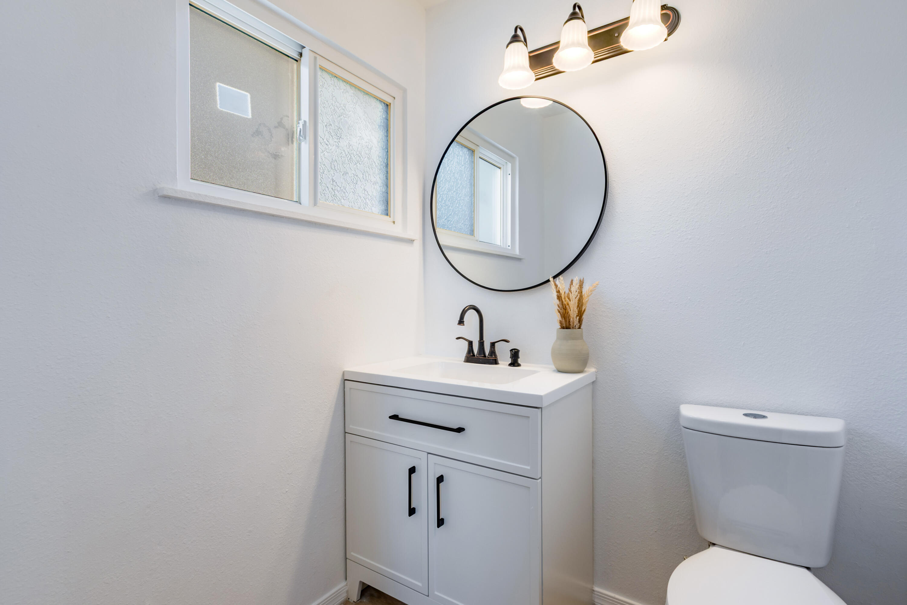 Photo 13 — 4808 Ponderosa Avenue NE
