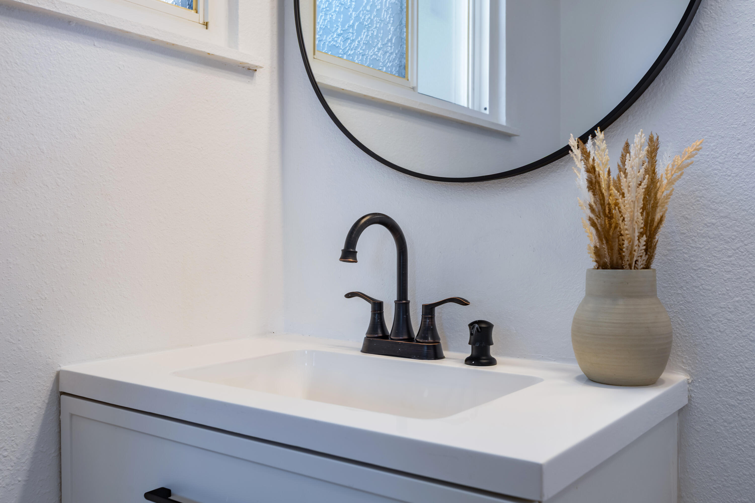 Photo 12 — 4808 Ponderosa Avenue NE