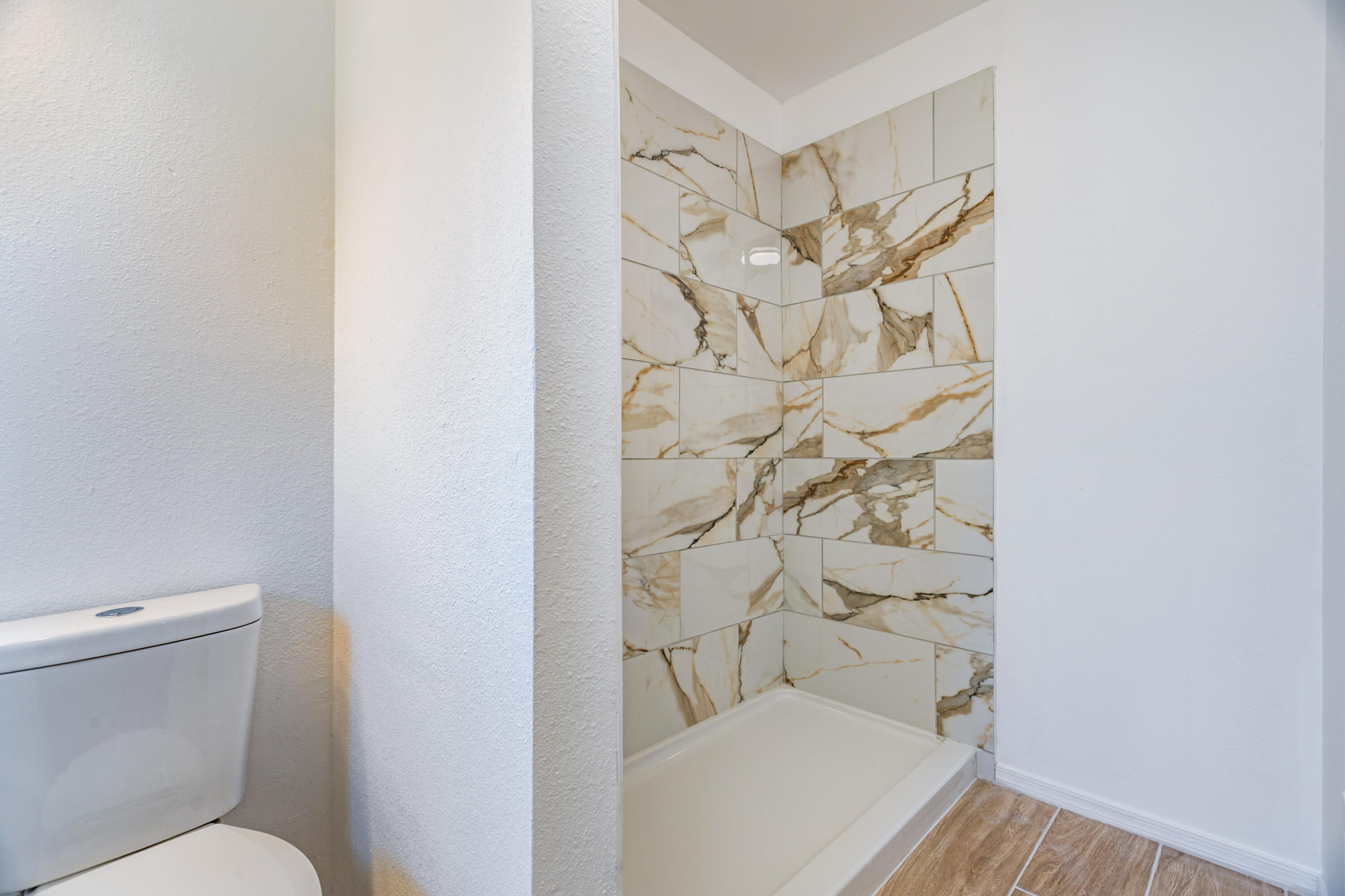 Photo 11 — 4808 Ponderosa Avenue NE