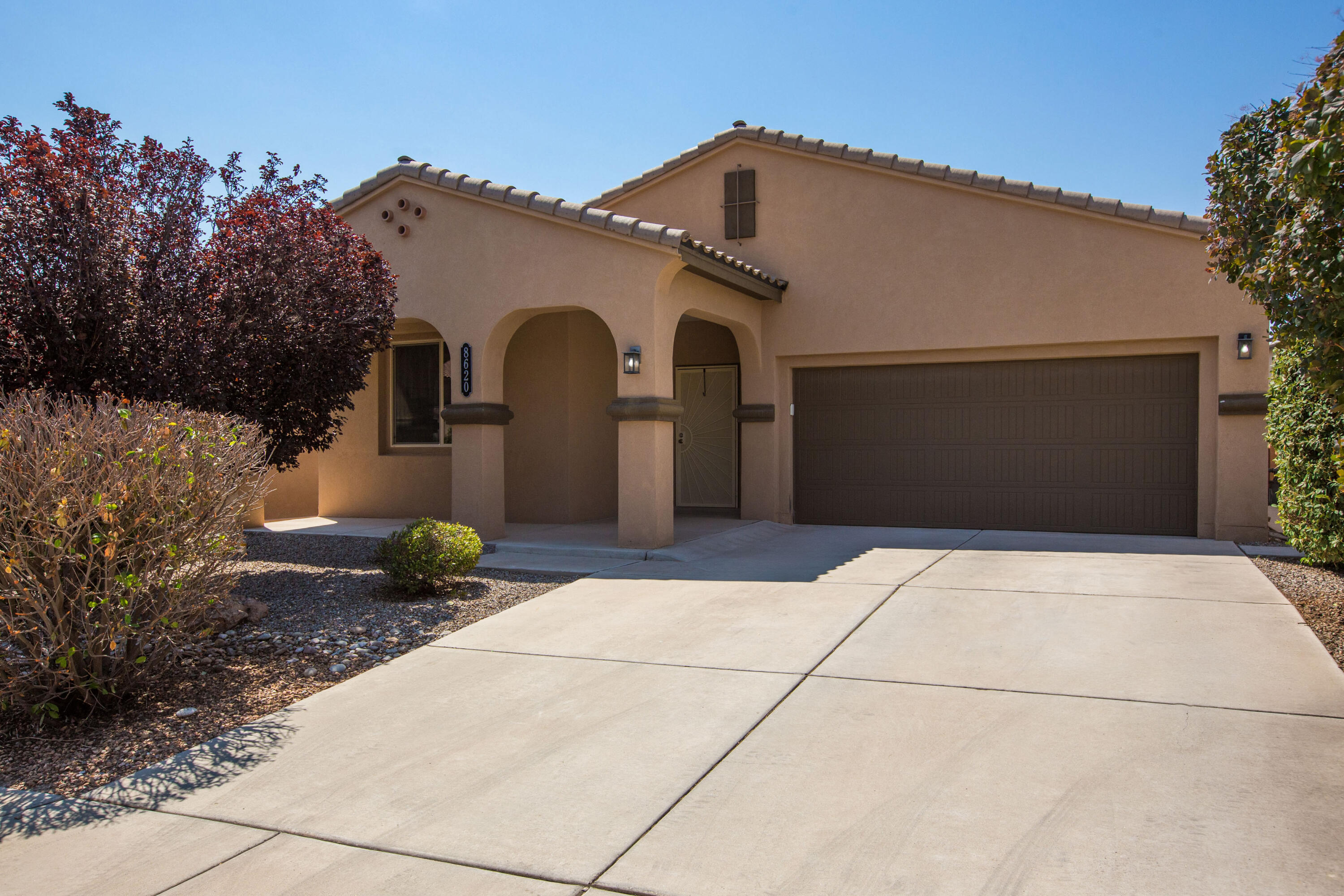 8620 Mock Heather Road NW, Albuquerque, NM 87120