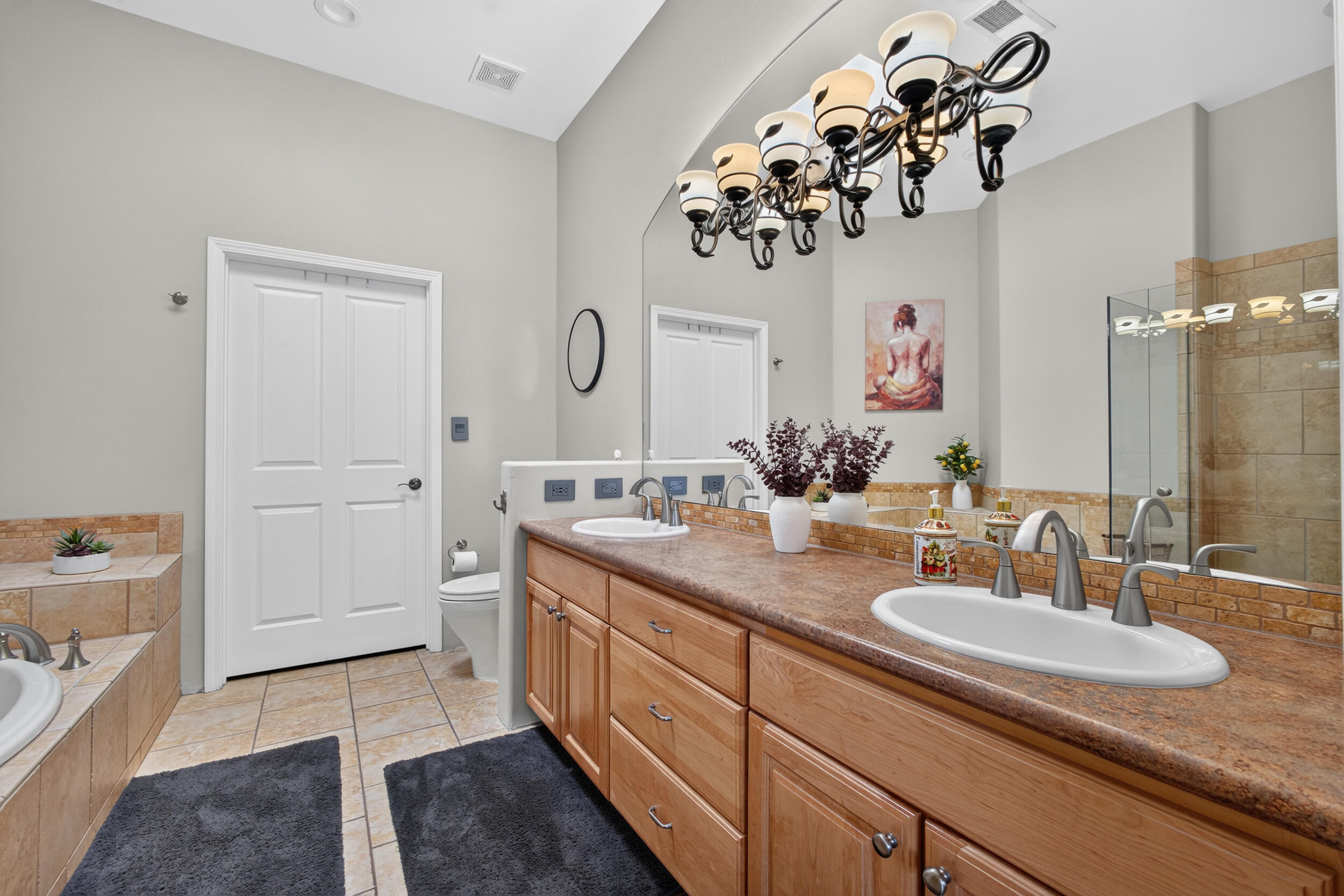 Photo 14 — 8855 Desert Fox Way NE