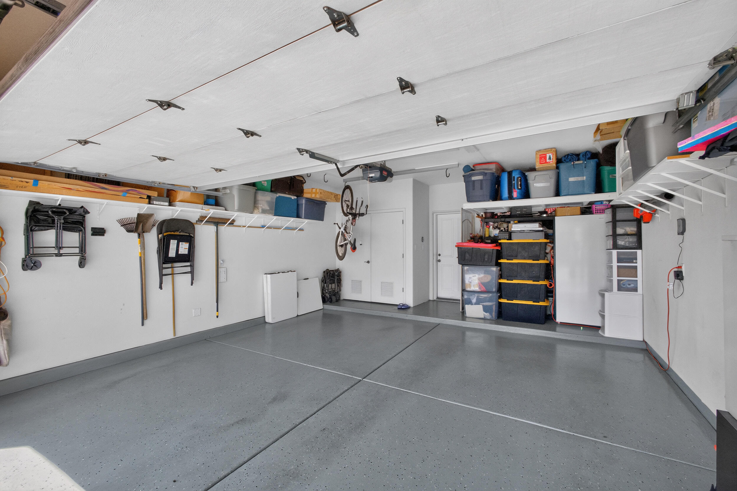 Photo 6 — 8855 Desert Fox Way NE