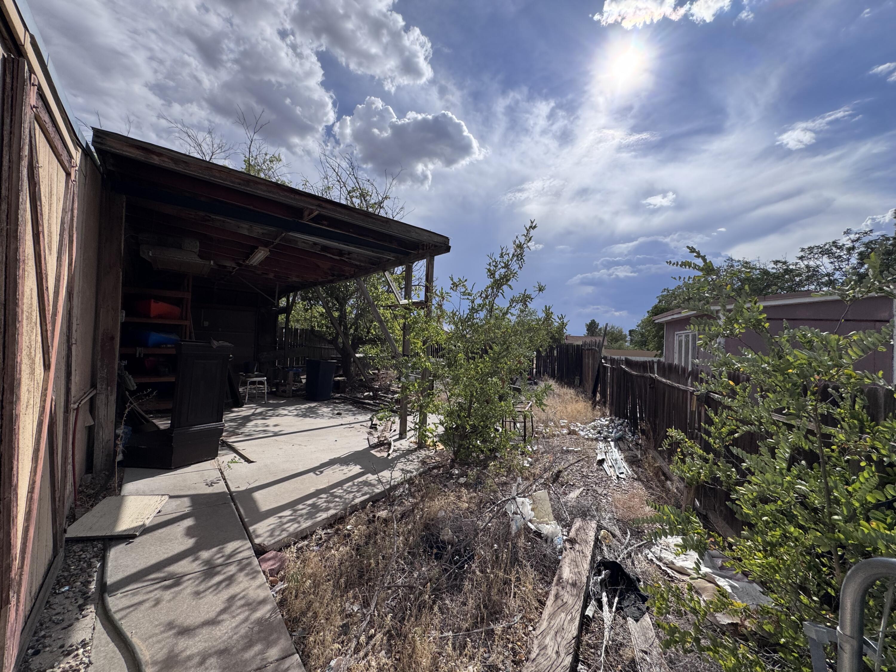 Photo 2 — 308 Recodo Place