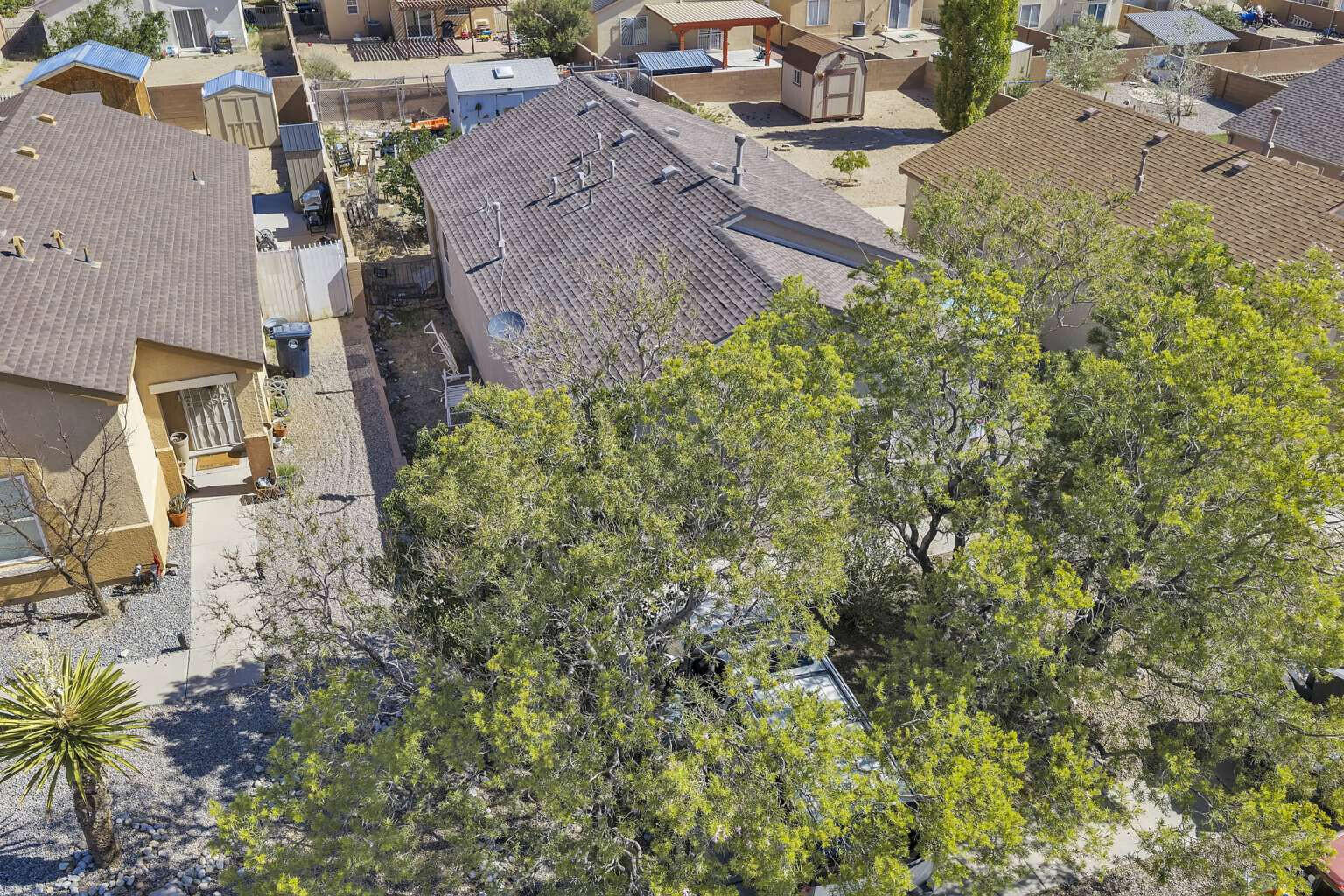 Photo 2 — 10811 Beaker Road SW
