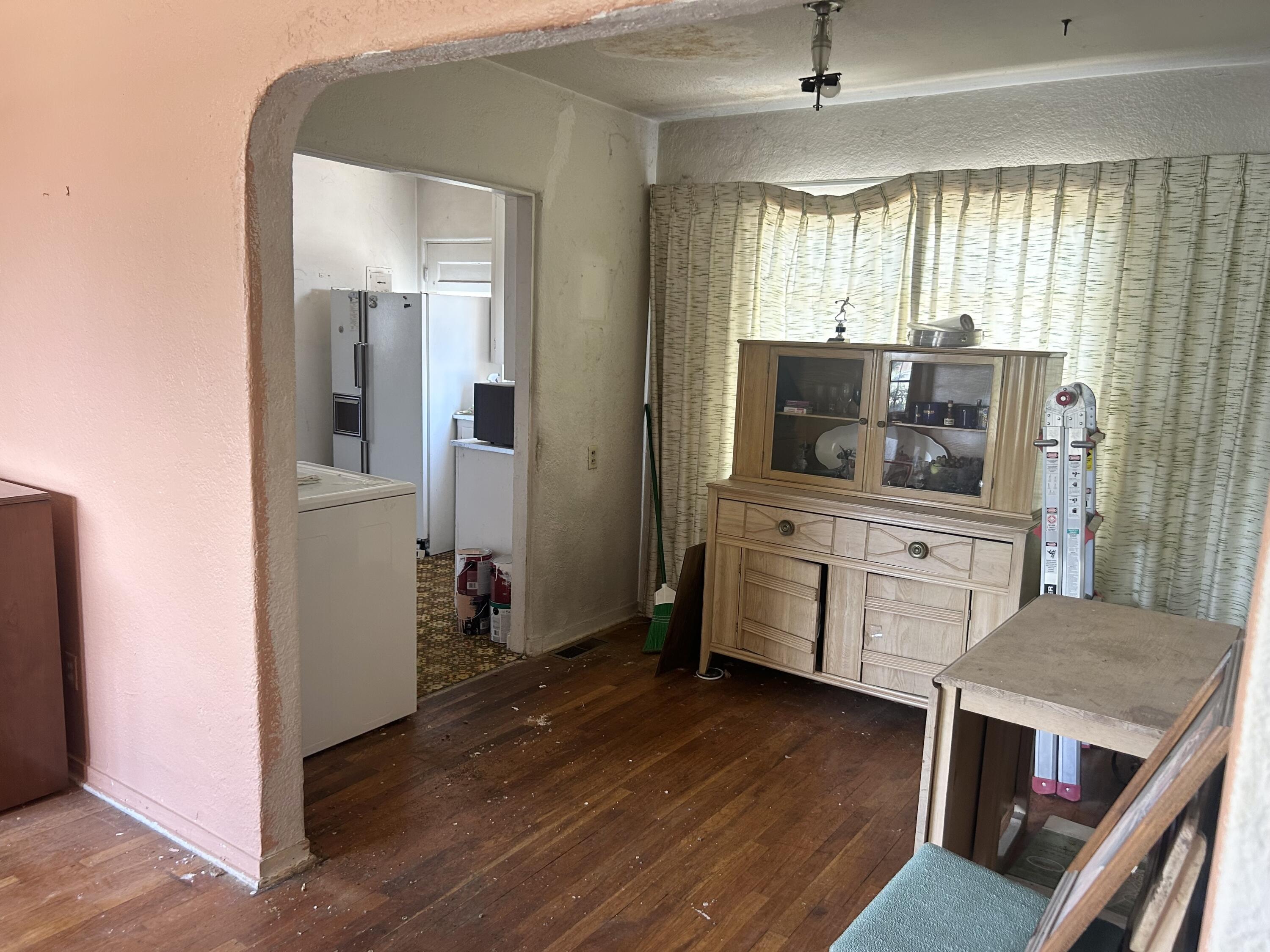 Photo 8 — 4505 3rd Street NW