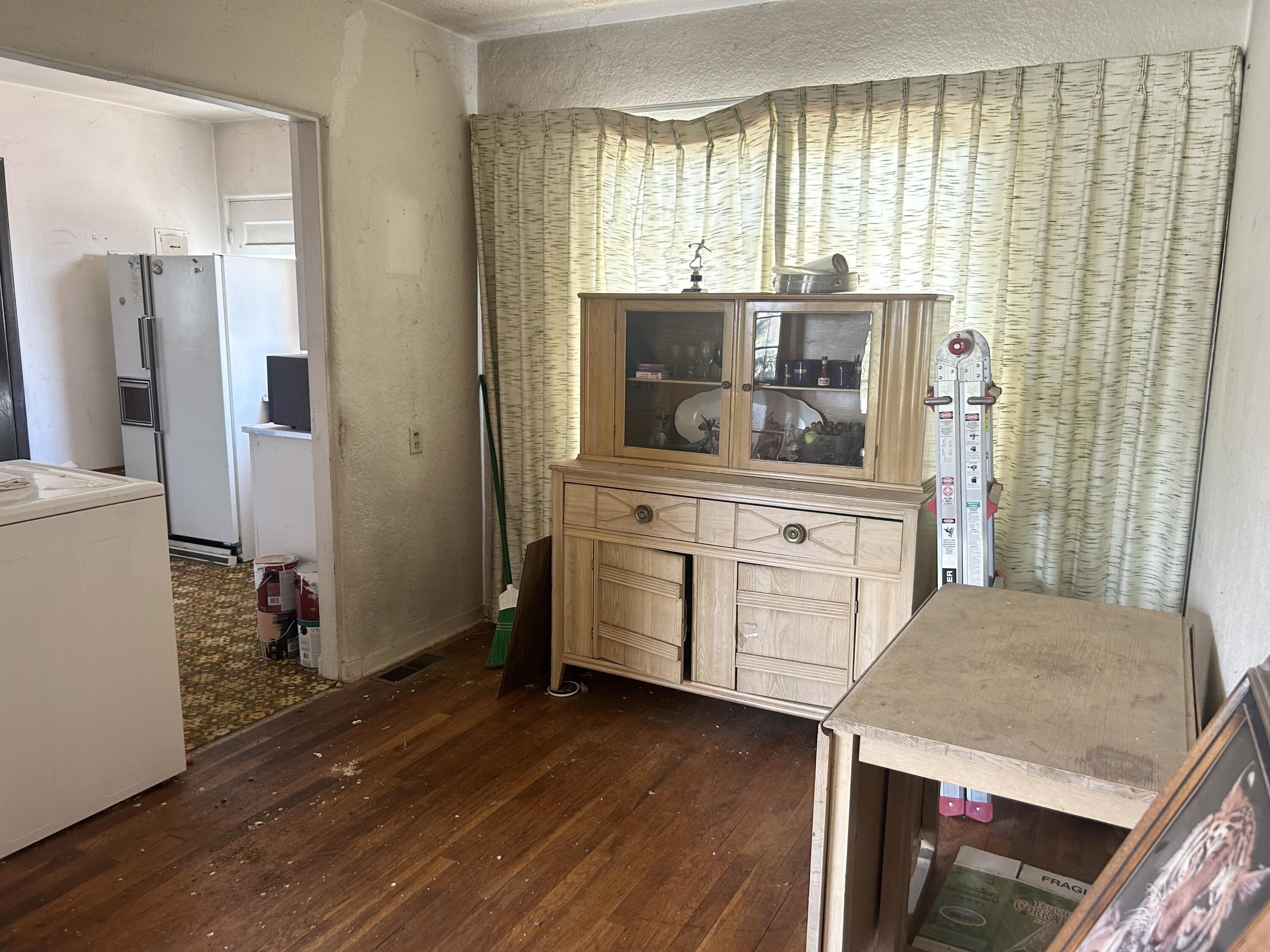 Photo 7 — 4505 3rd Street NW