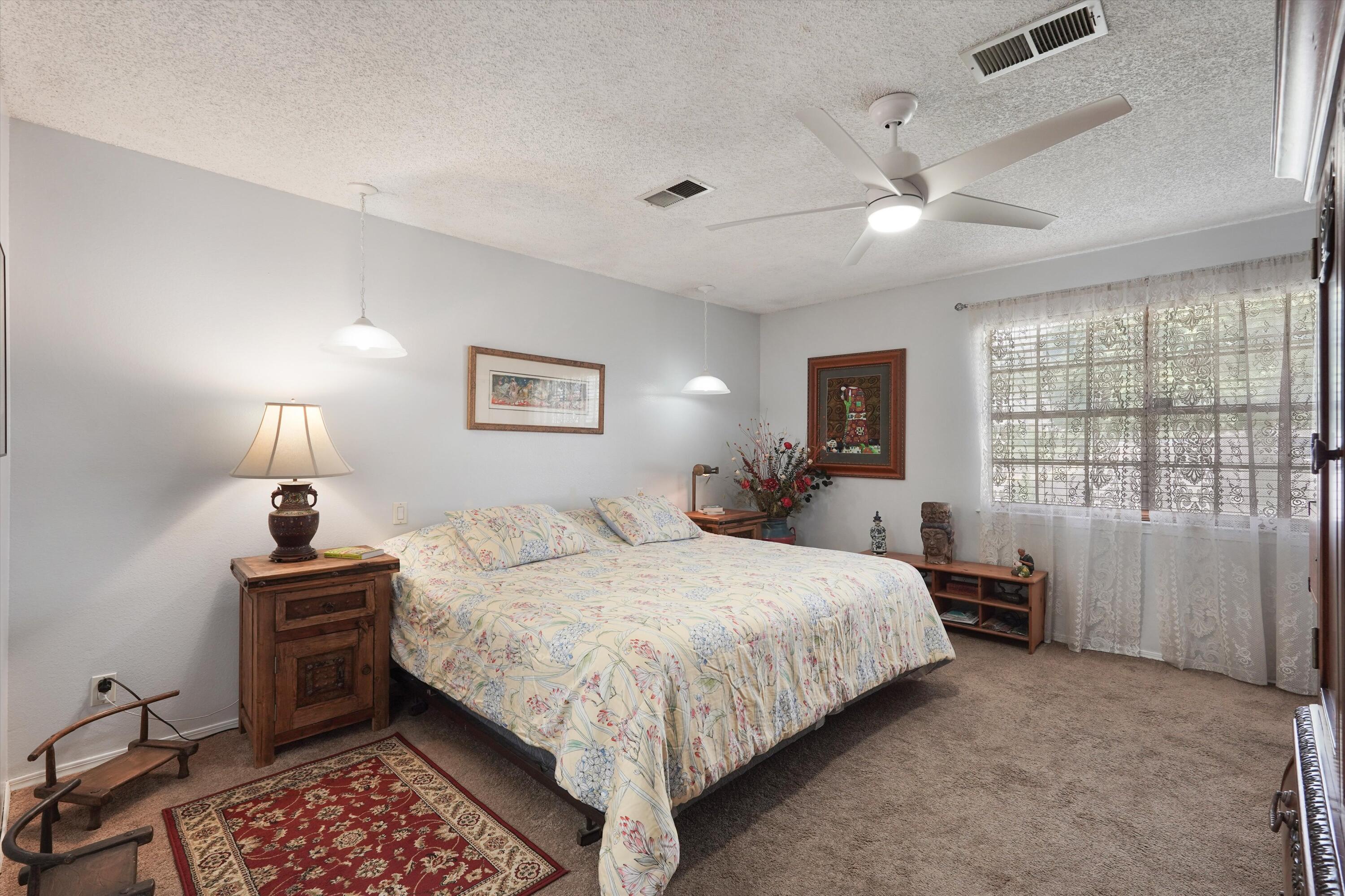 Photo 19 — 2509 Paisano Street NE