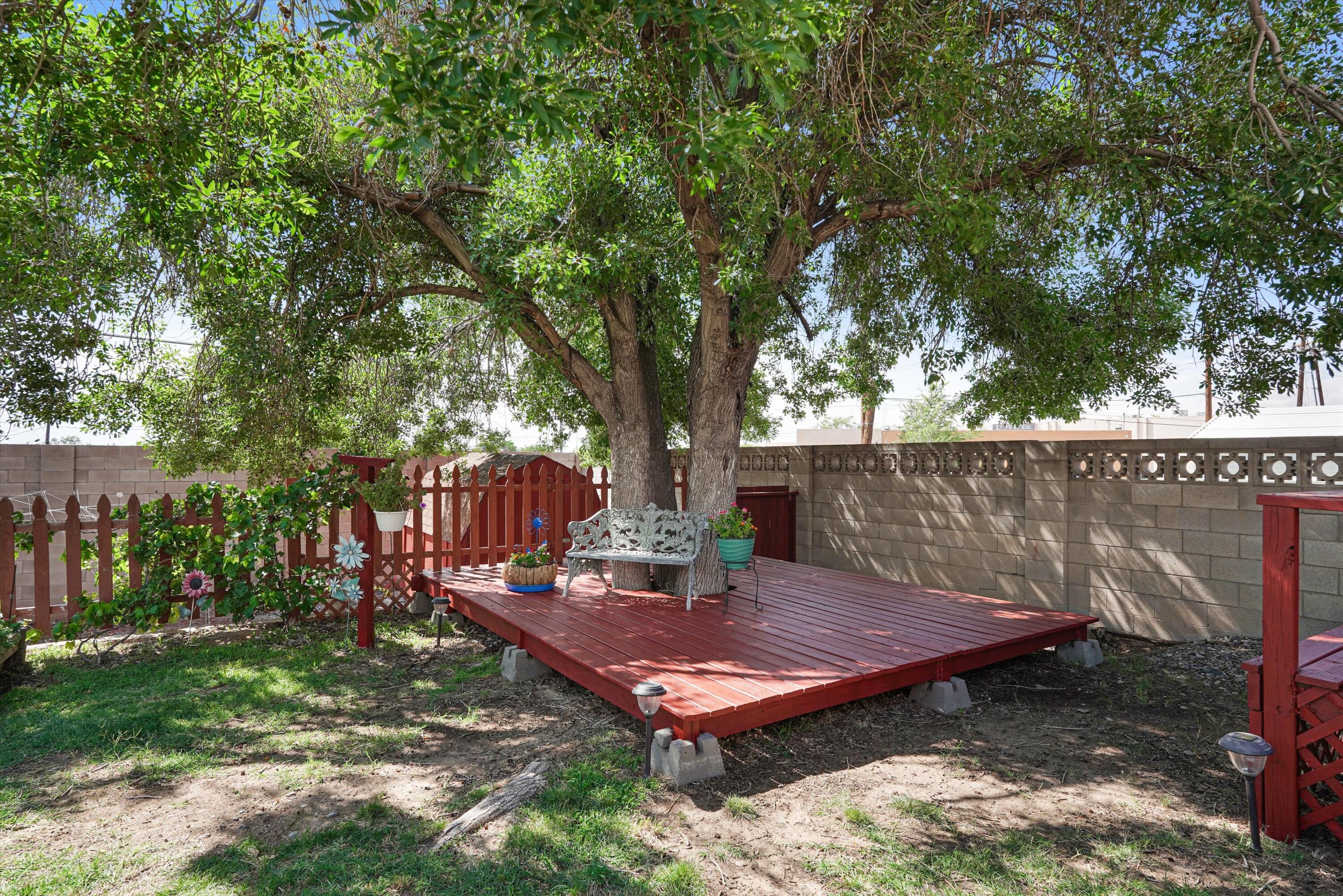Photo 7 — 2509 Paisano Street NE