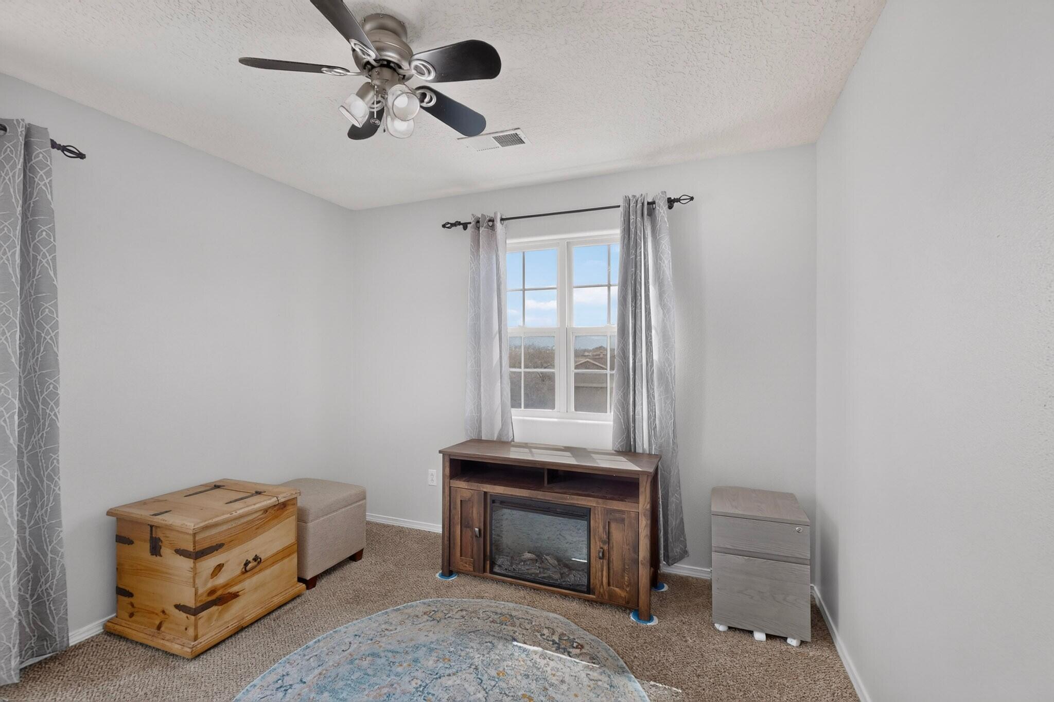 Photo 11 — 3735 Buckskin Loop NE
