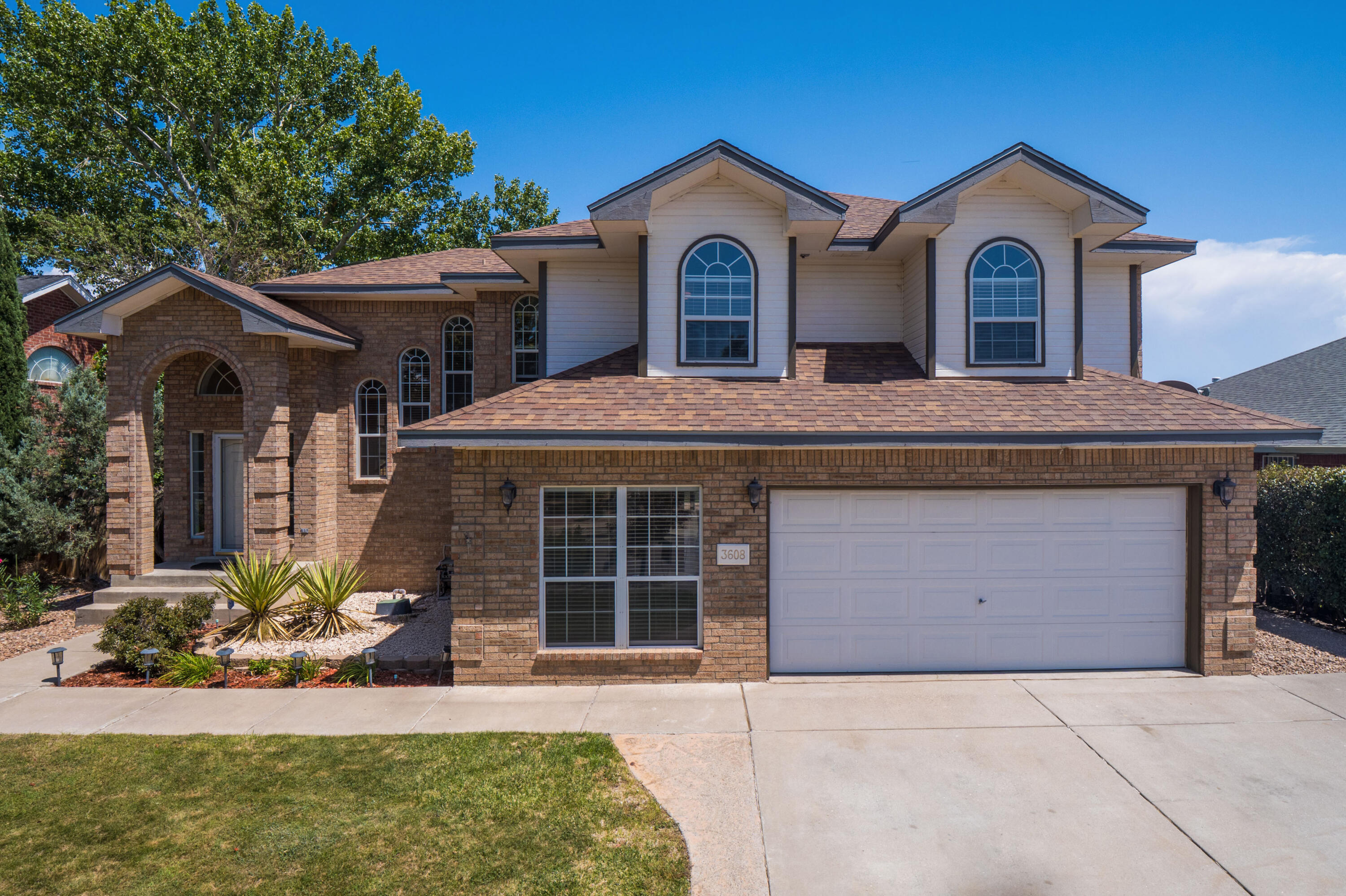 3608 Vista Del Sur Street NW
