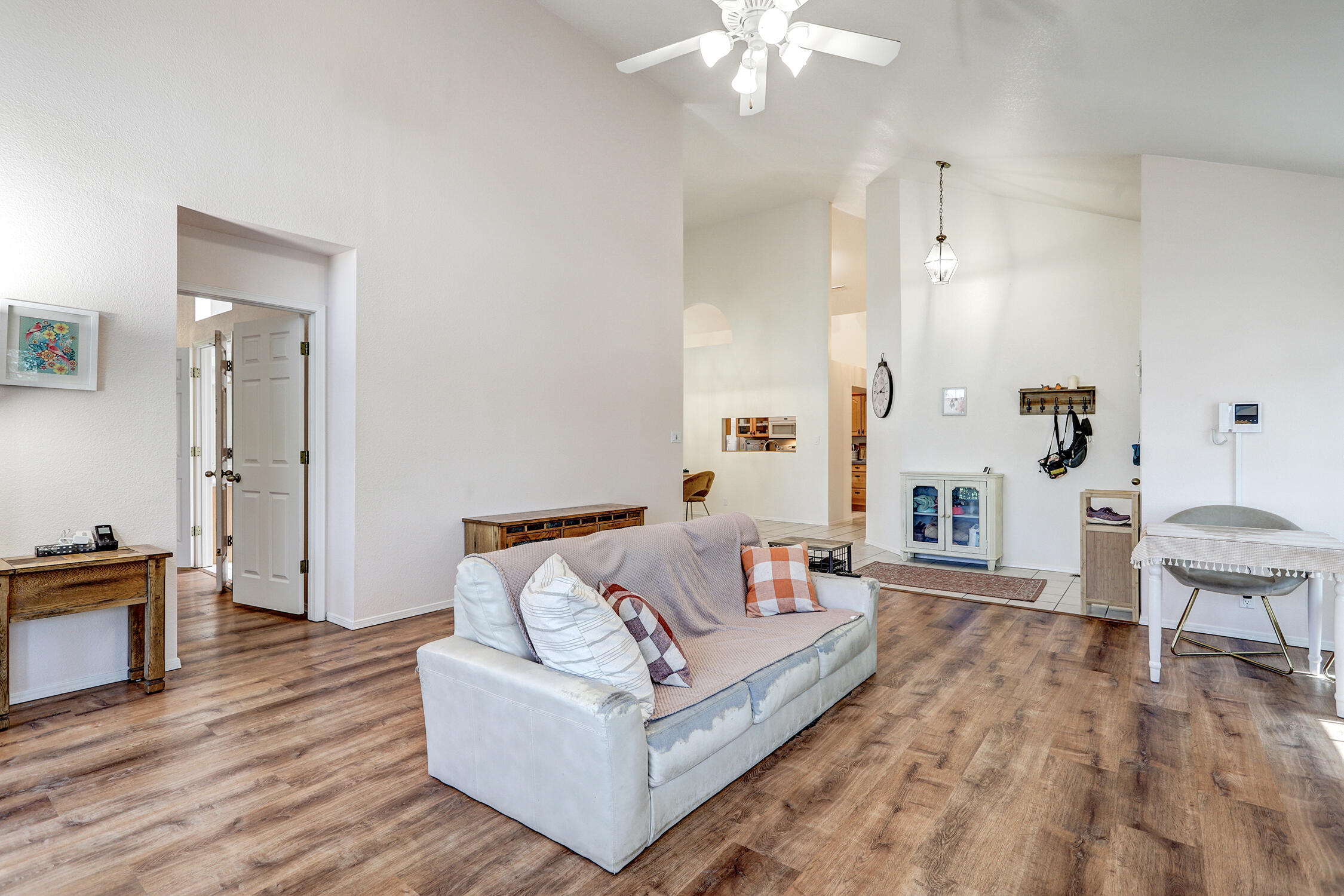 Photo 19 — 1111 Blue Quail Road NE