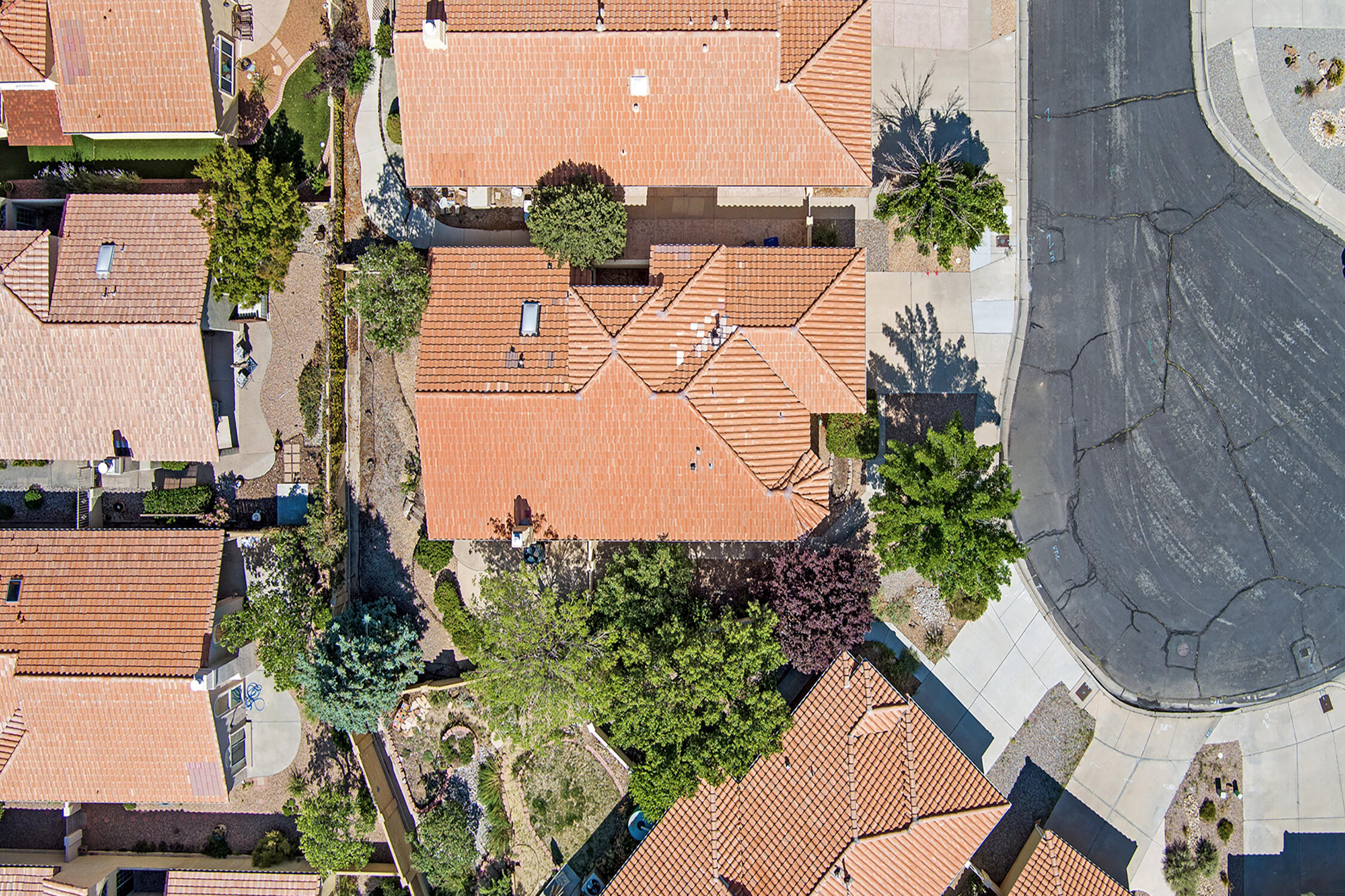 Photo 2 — 1111 Blue Quail Road NE