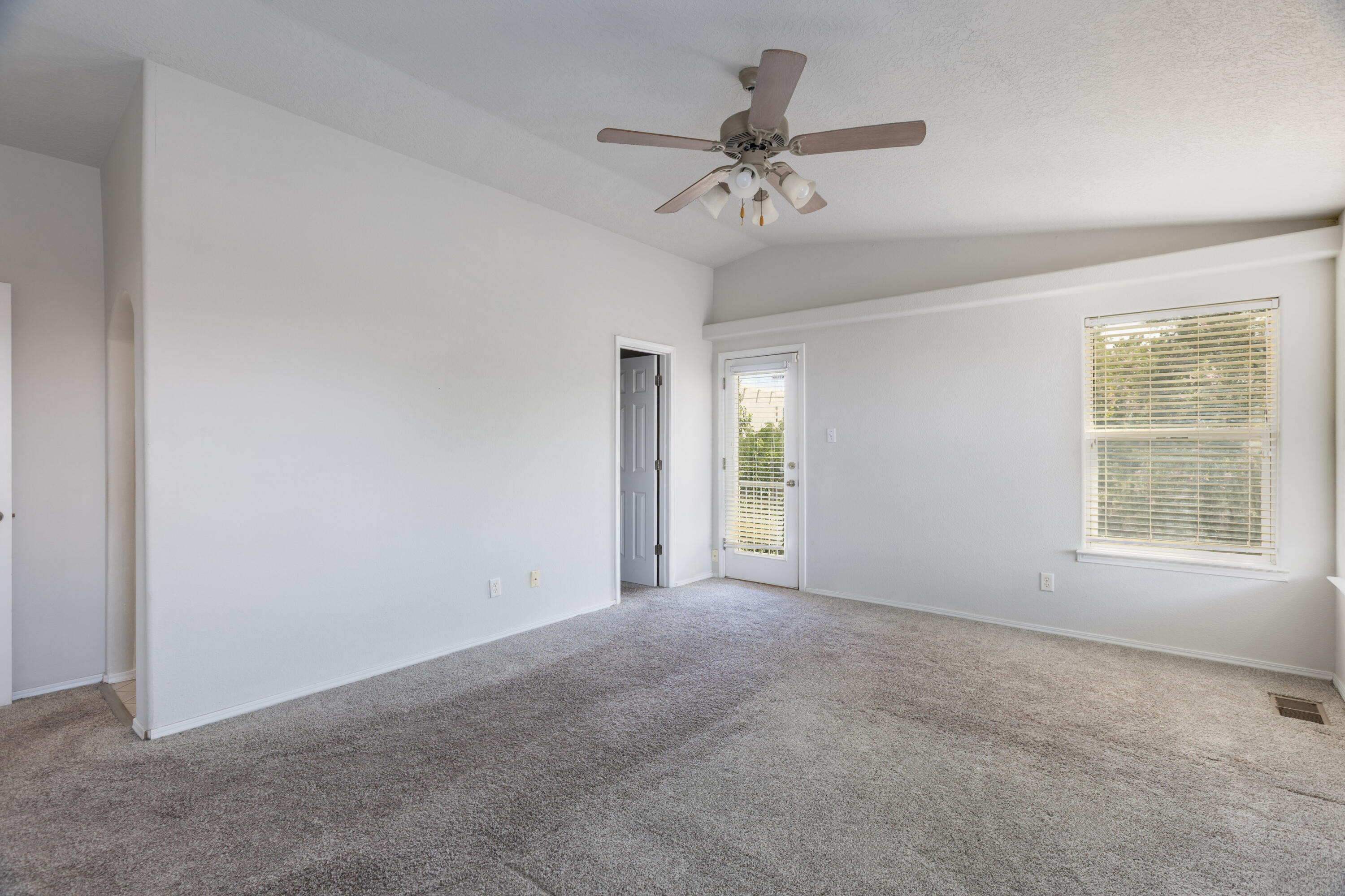 Photo 20 — 7224 Eagle View Avenue NE