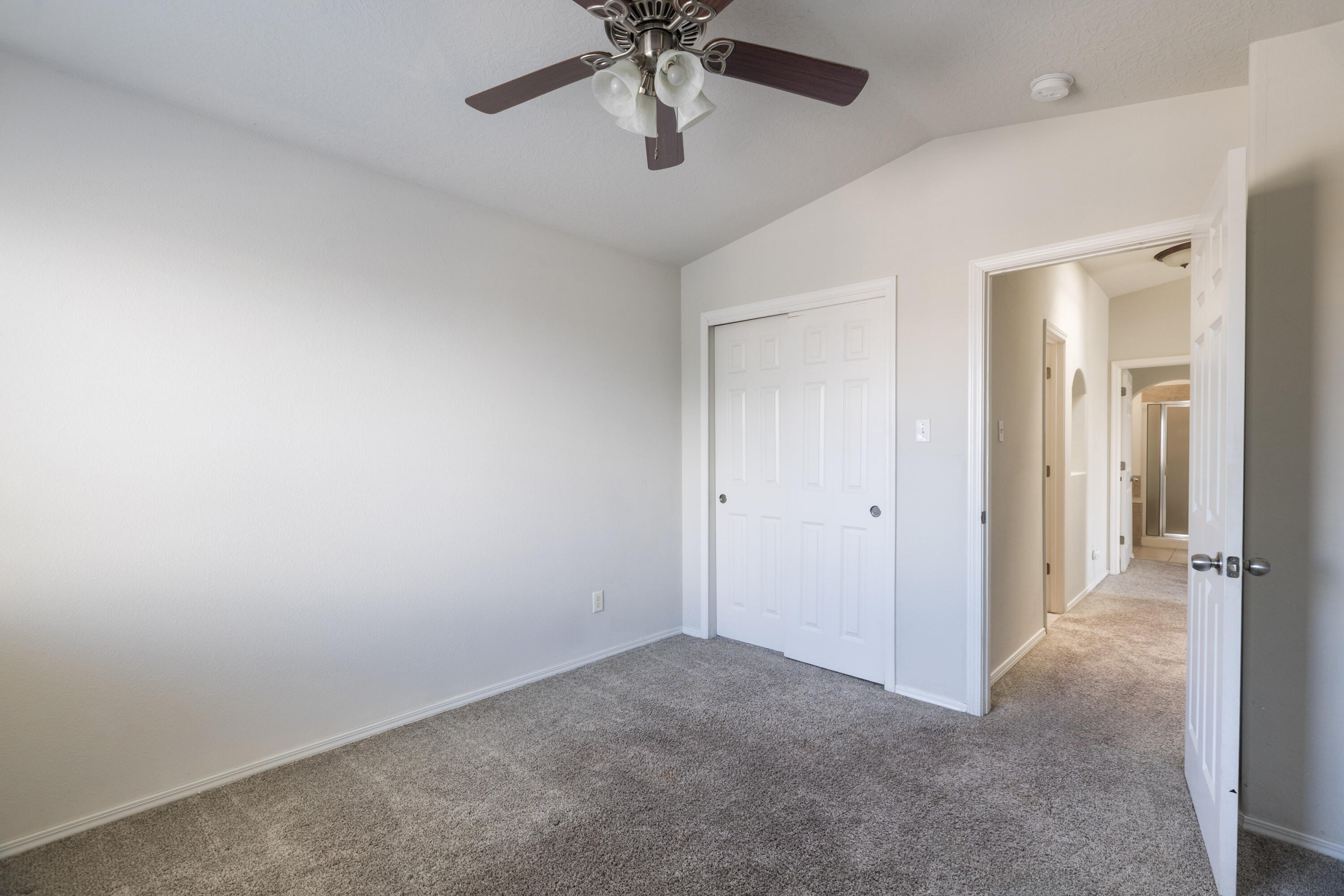 Photo 8 — 7224 Eagle View Avenue NE
