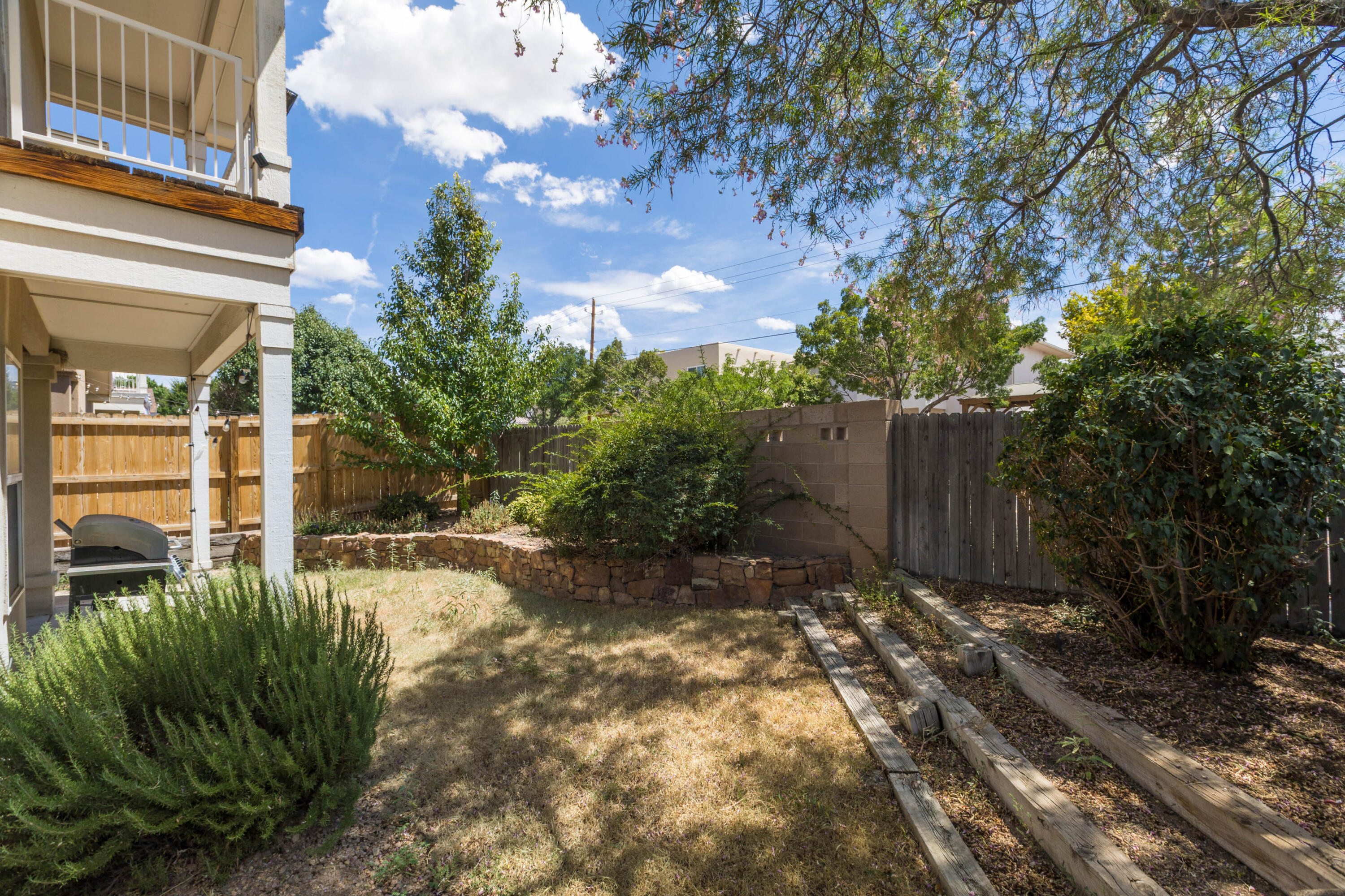 Photo 3 — 7224 Eagle View Avenue NE