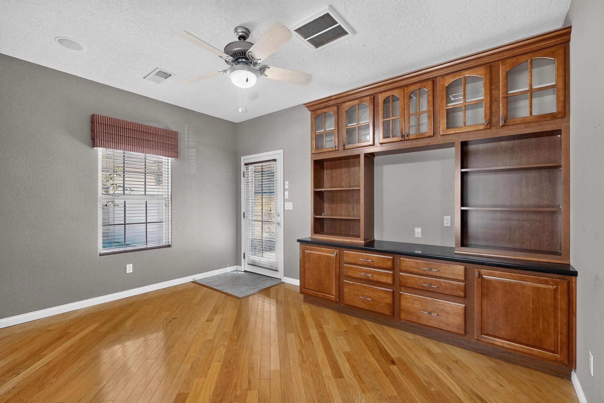 Photo 10 — 1204 Riva Ridge Court SE