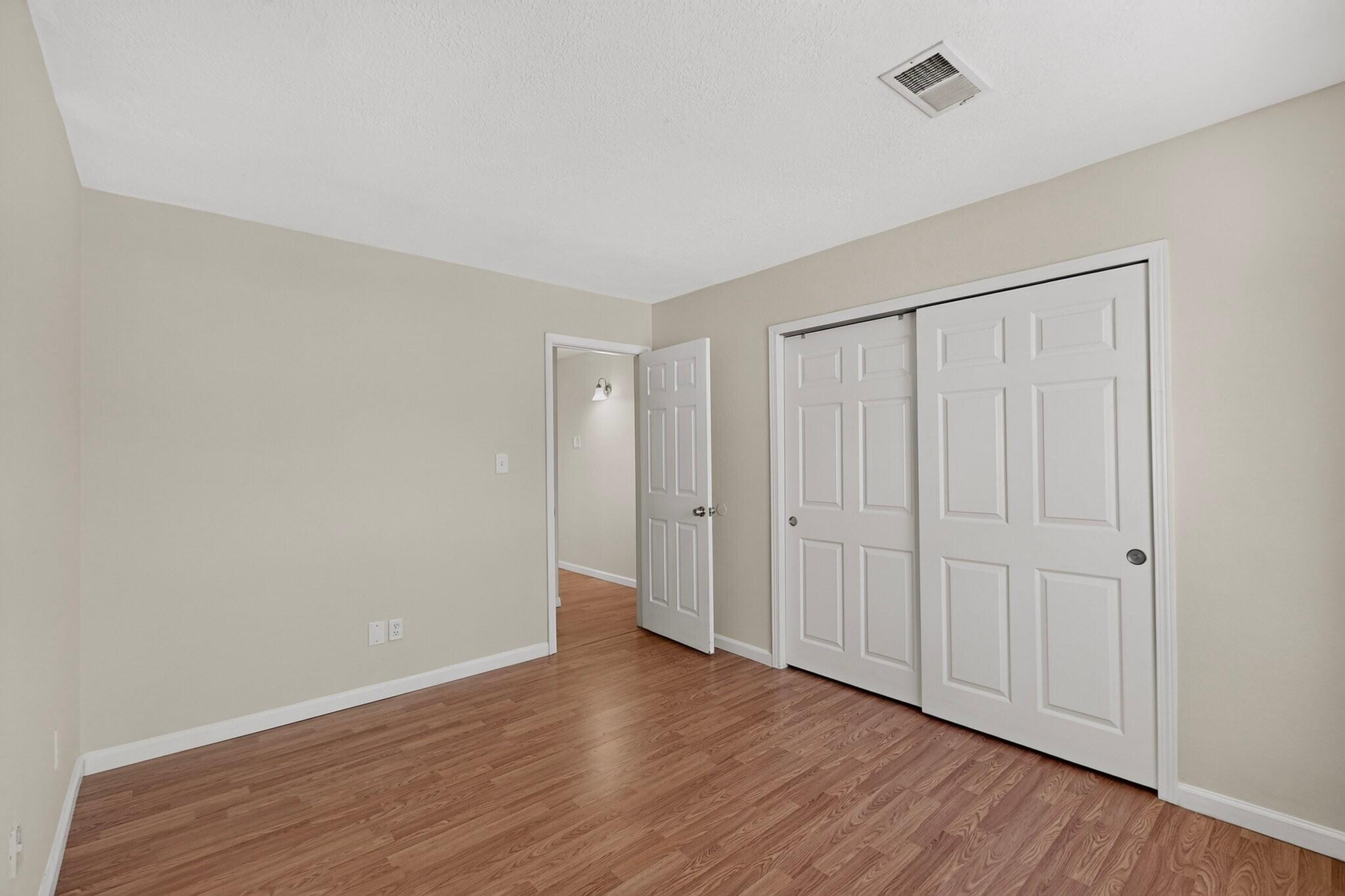 Photo 20 — 1801 Jeffrey Road NE
