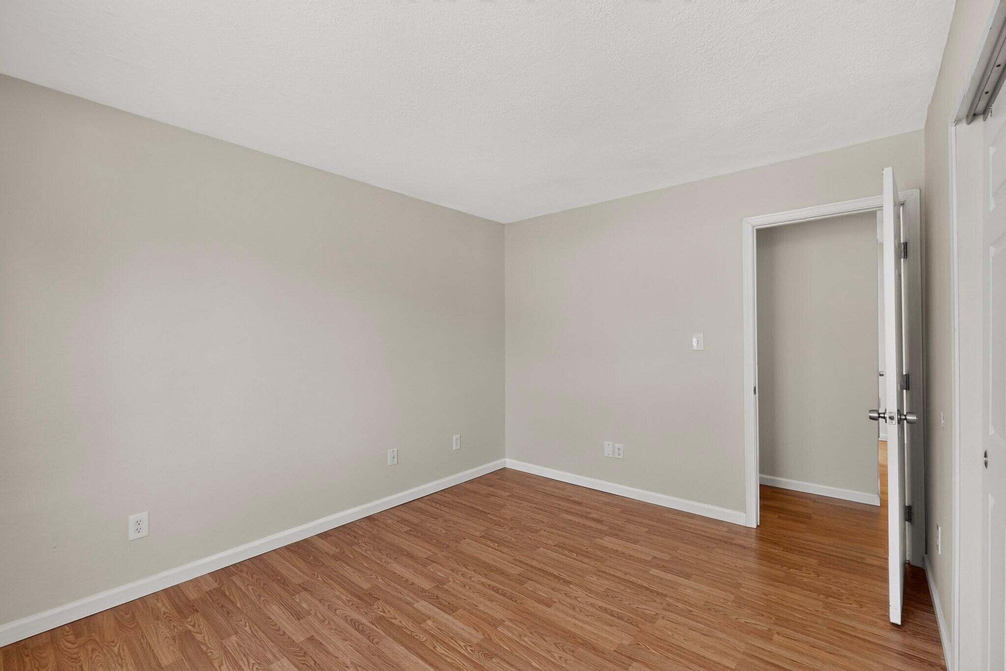 Photo 19 — 1801 Jeffrey Road NE