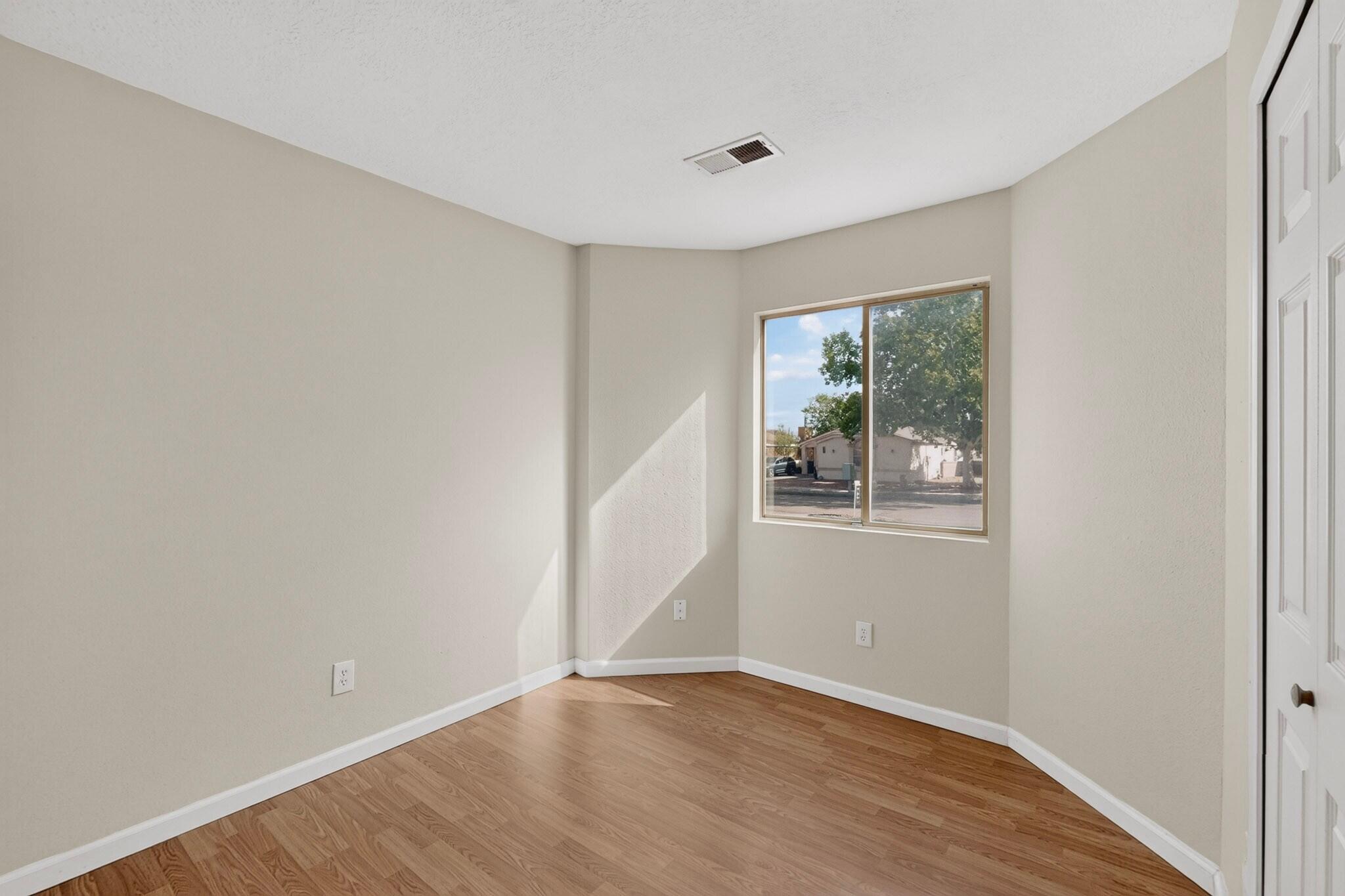 Photo 15 — 1801 Jeffrey Road NE